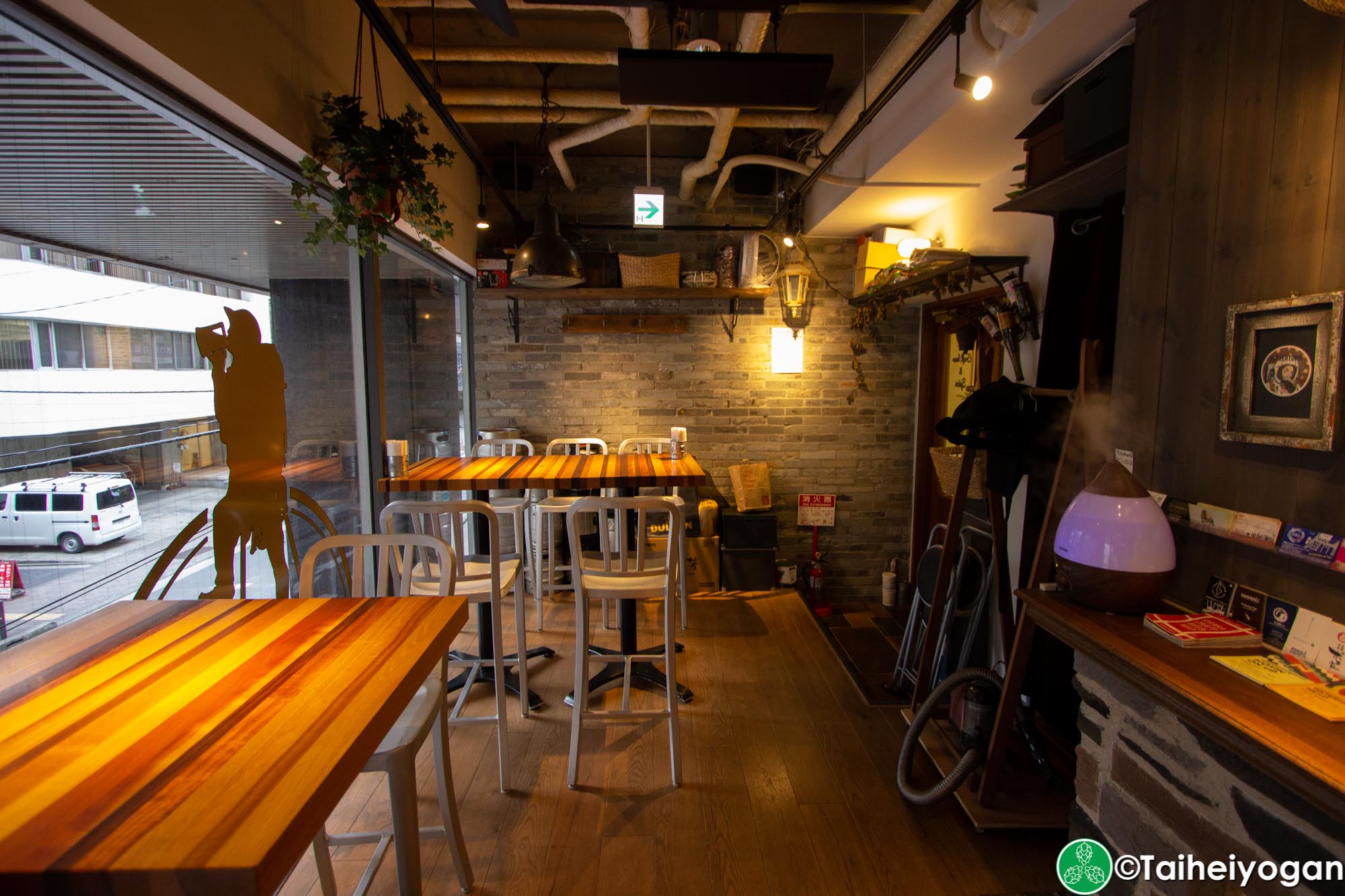 Himalaya Table - Interior - Tables