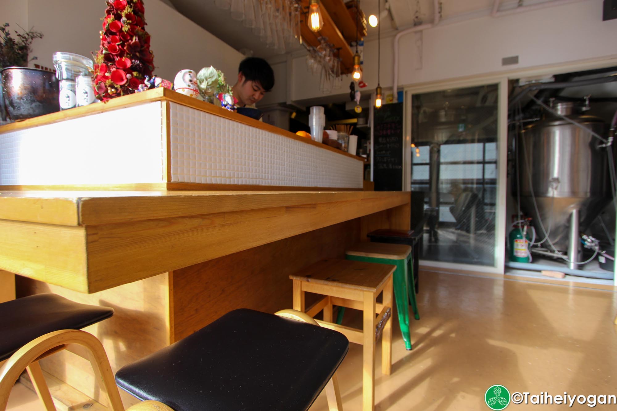 And Beer - Interior - Bar Counter