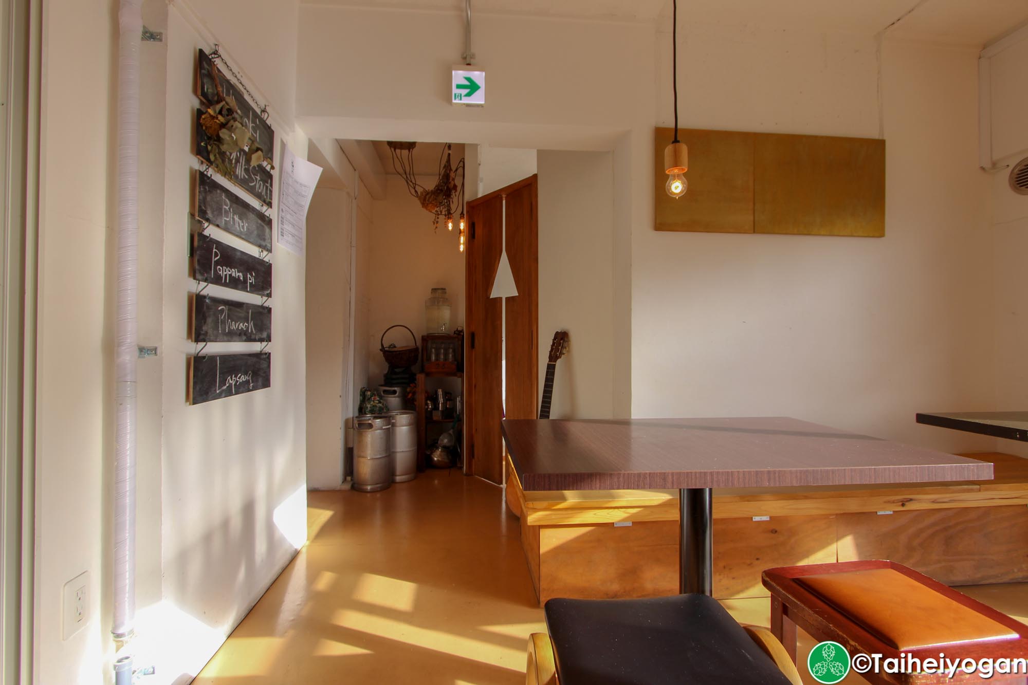 And Beer - Interior - Tables
