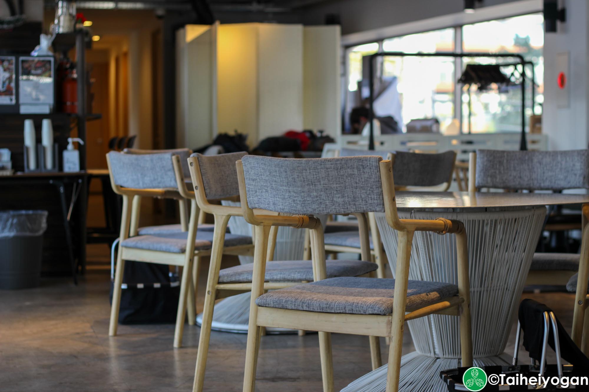 Pitmans - Kiyosubashi Brewery - Interior - Tables