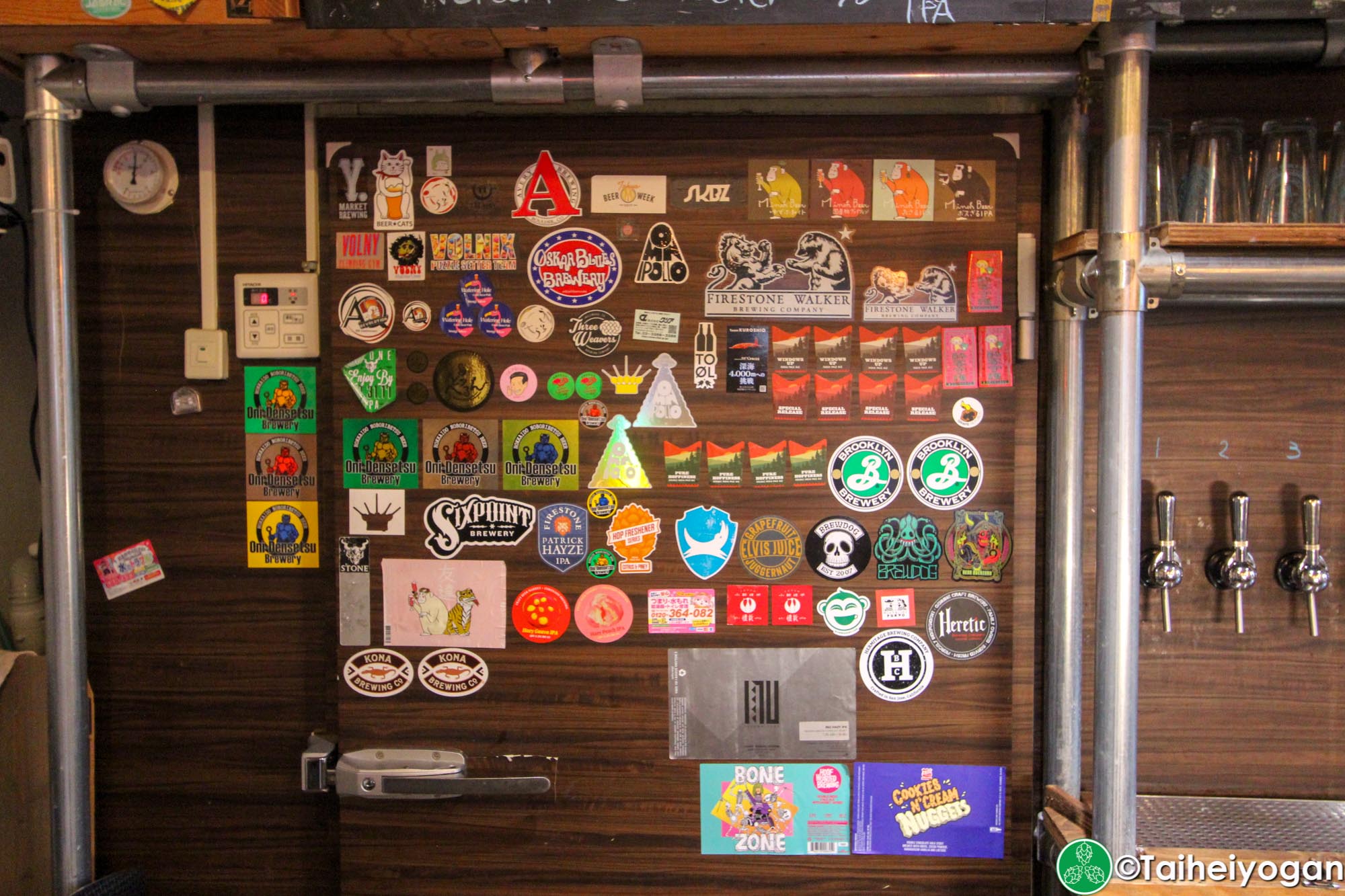 Beer Pub 25 - Interior - Decorations