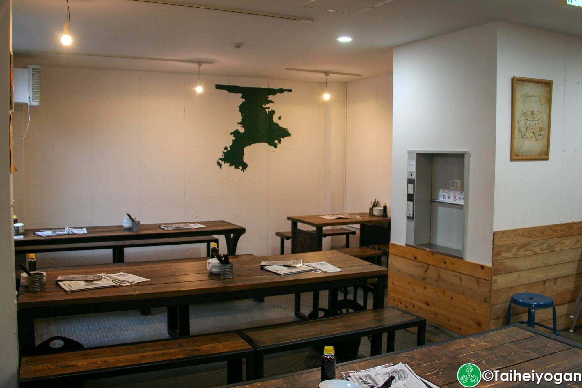 Yokosuka Beer - Interior - 2F - Tables