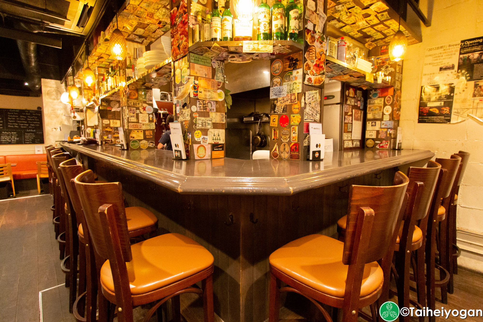 Ant 'n Bee (六本木本店・Roppongi) - Interior - Bar Counter Seating