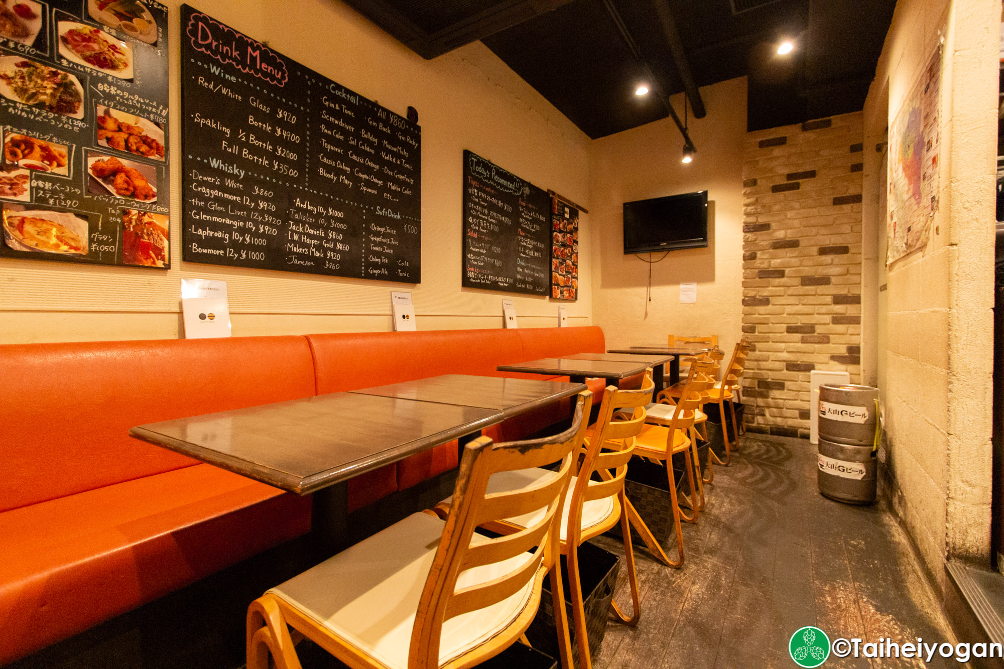 Ant 'n Bee (六本木本店・Roppongi) - Interior - Table Seating