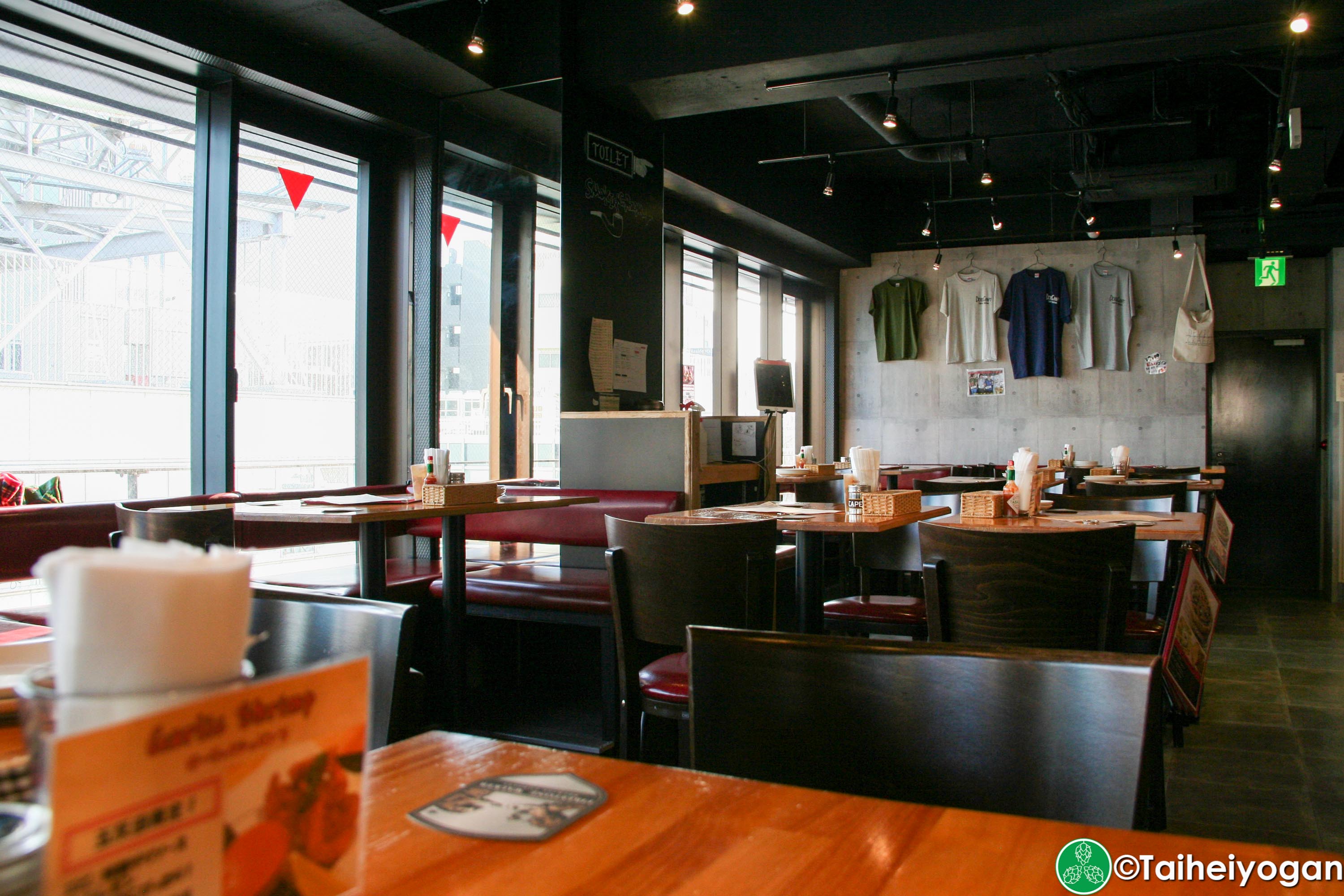 Devil Craft (Gotanda・五反田店) - Interior - Table Seating