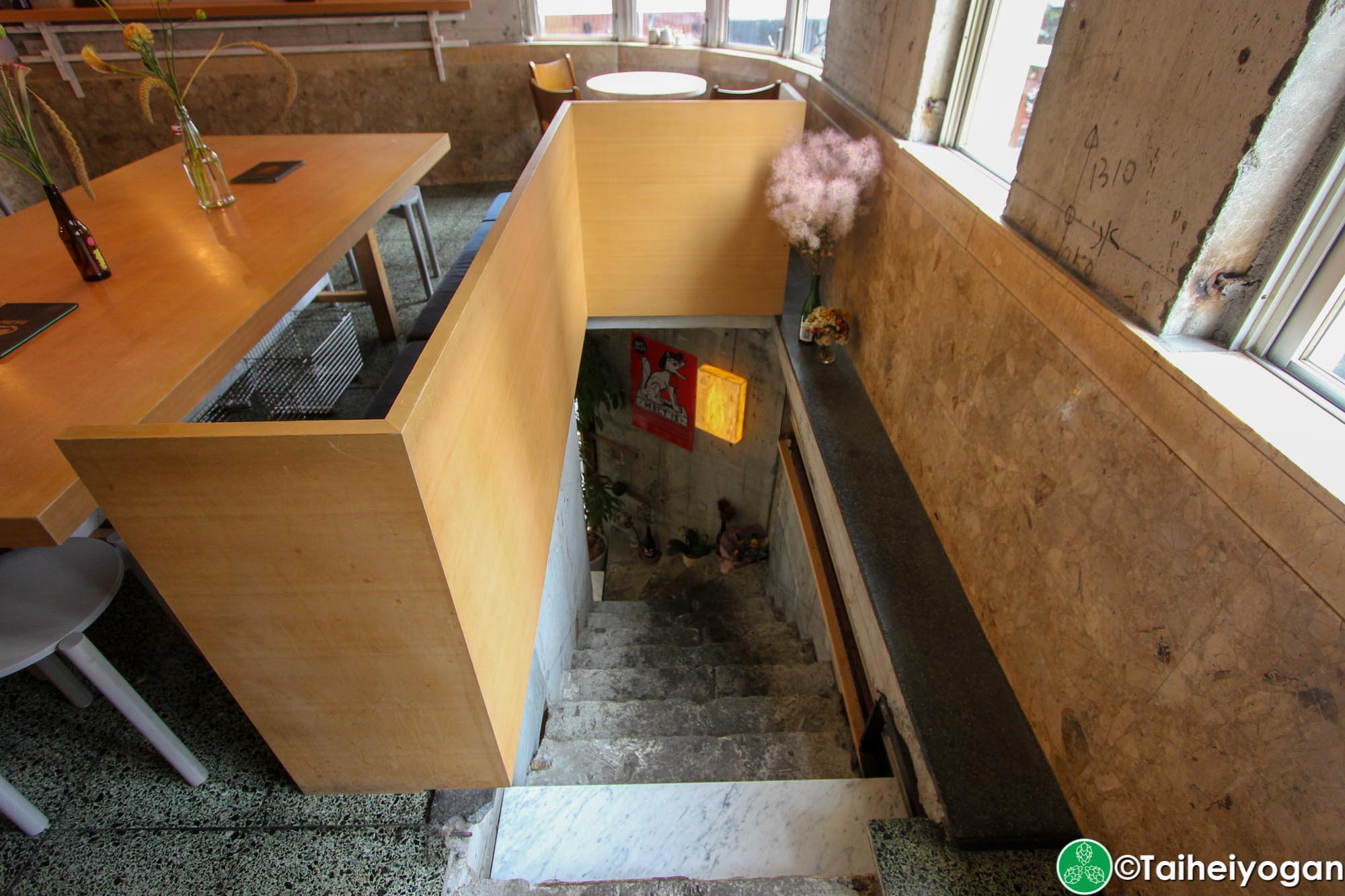 Mikkeller Tokyo - 2nd Floor - Interior - Stairs