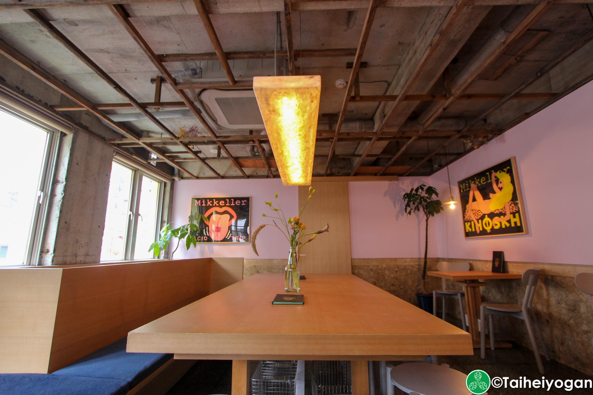 Mikkeller Tokyo - 2nd Floor - Interior - Tables