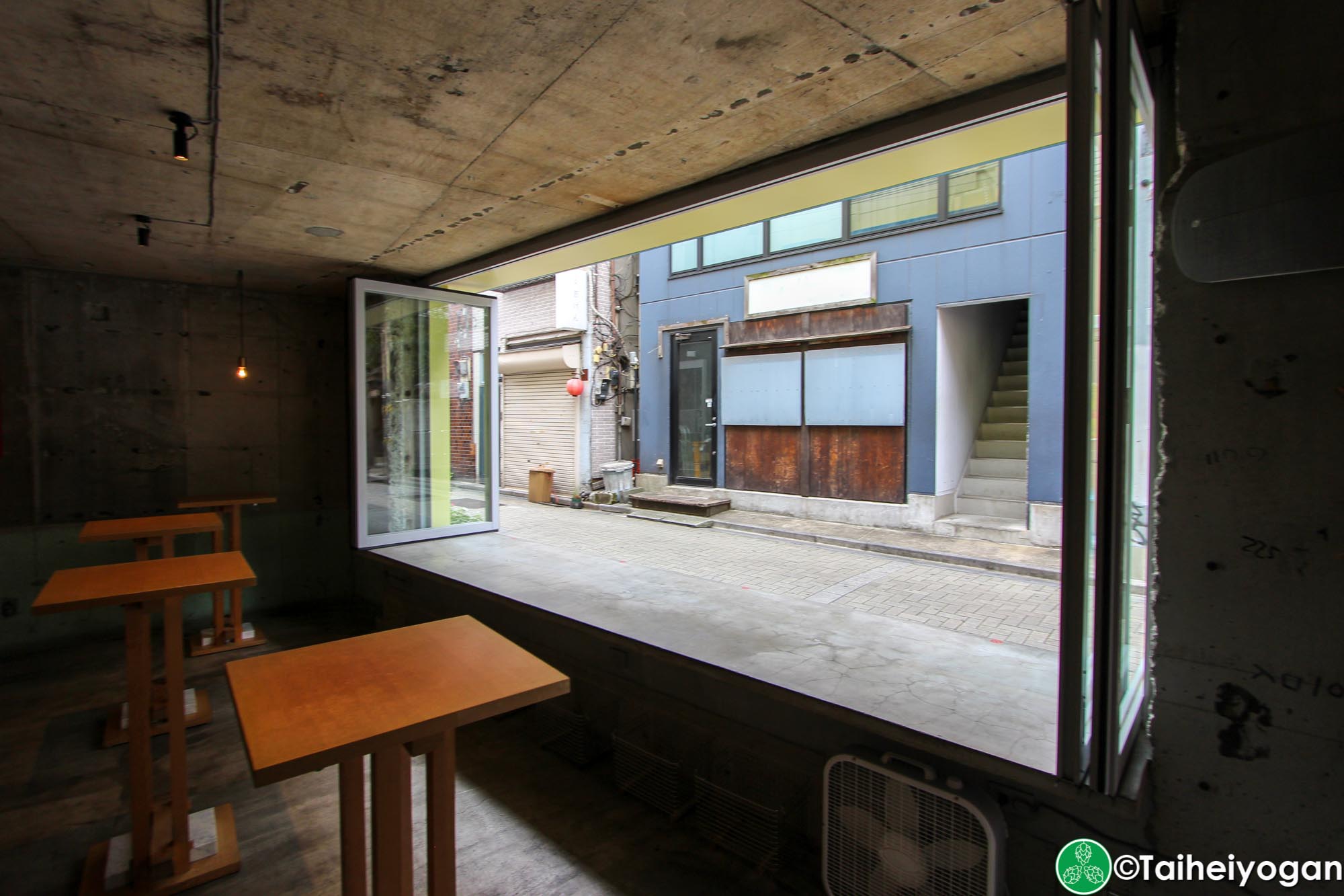 Mikkeller Tokyo - 1st Floor - Interior - Window Seating