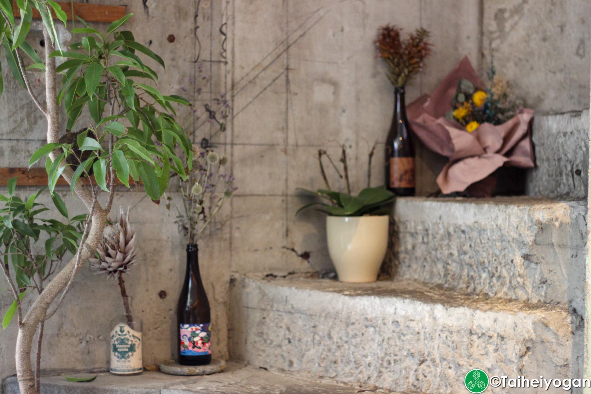 Mikkeller Tokyo - 1st Floor - Interior - Decorations