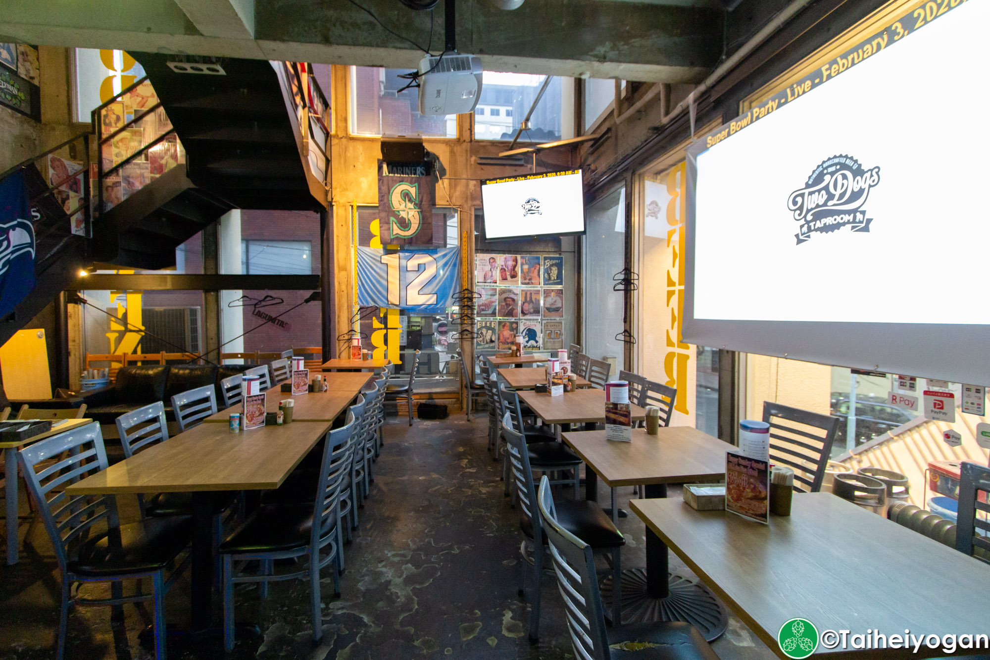 Two Dogs Taproom - Interior - Table Seating