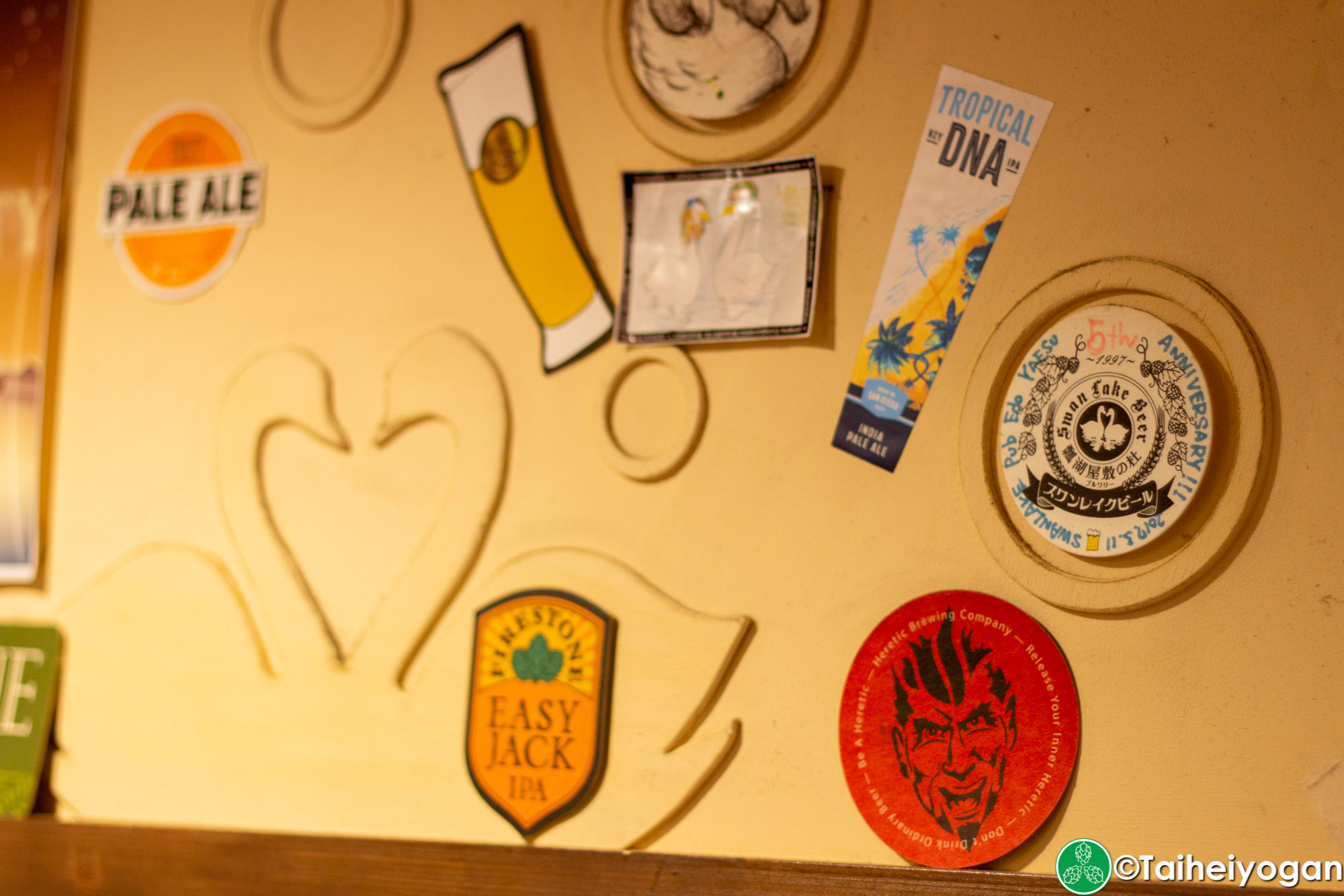 スワンレイクパブエド・Swan Lake Pub Edo (田町店・Tamachi) - Interior - Decorations