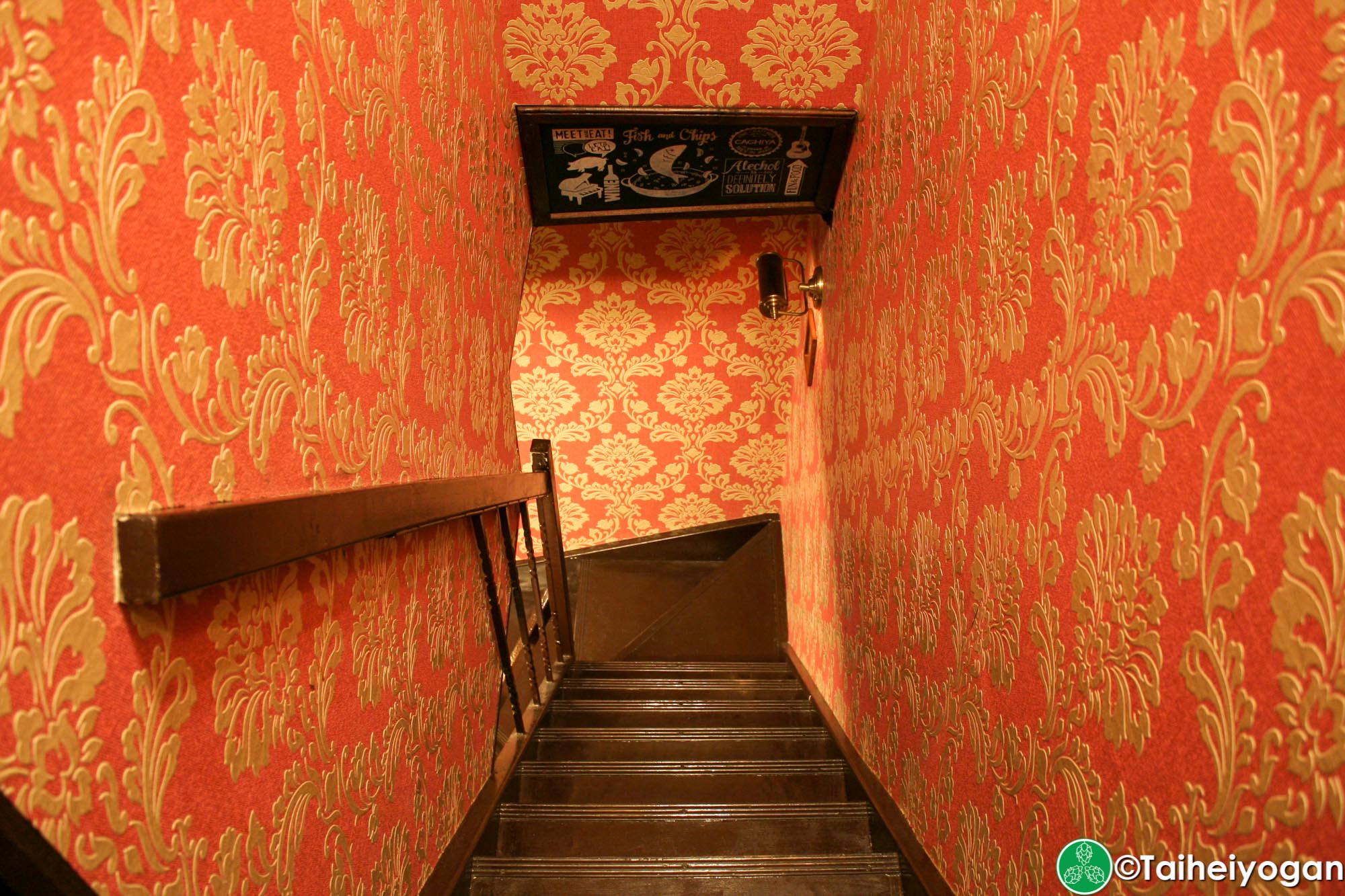 Cafe Club Key (Kashimada) - Interior - 2F - Stairs to 1F