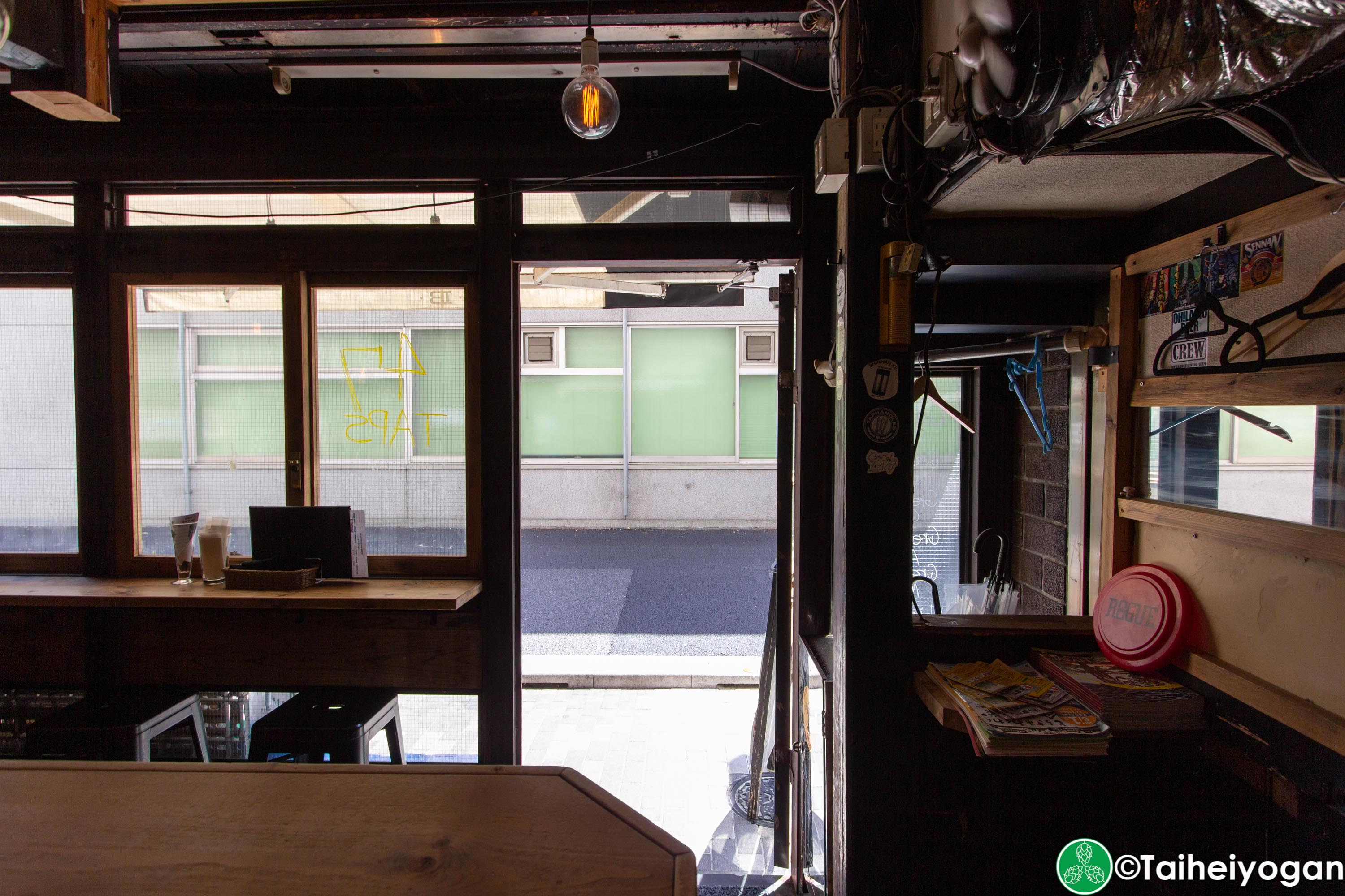 Craft Beer Bar Ibrew (Ginza/銀座) - Interior - Exit