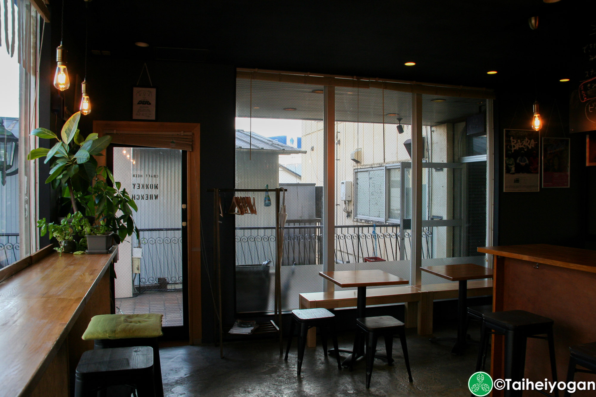 Monkey Wrench - Interior - Table Seating