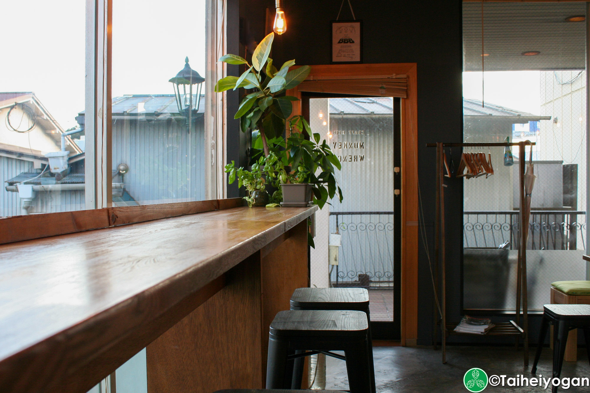 Monkey Wrench - Interior - Counter Seating