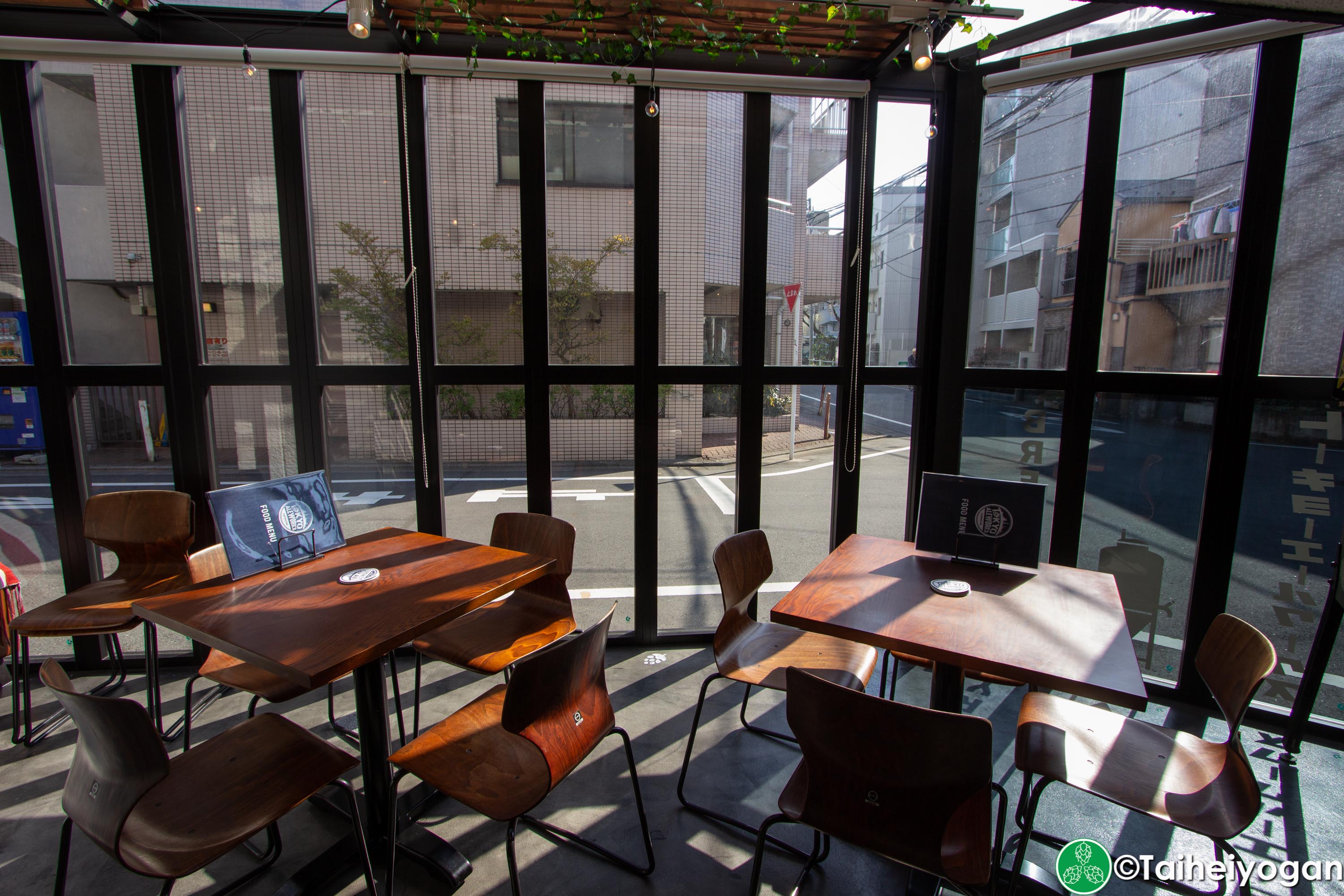 Tokyo Aleworks Taproom - Interior - Tables