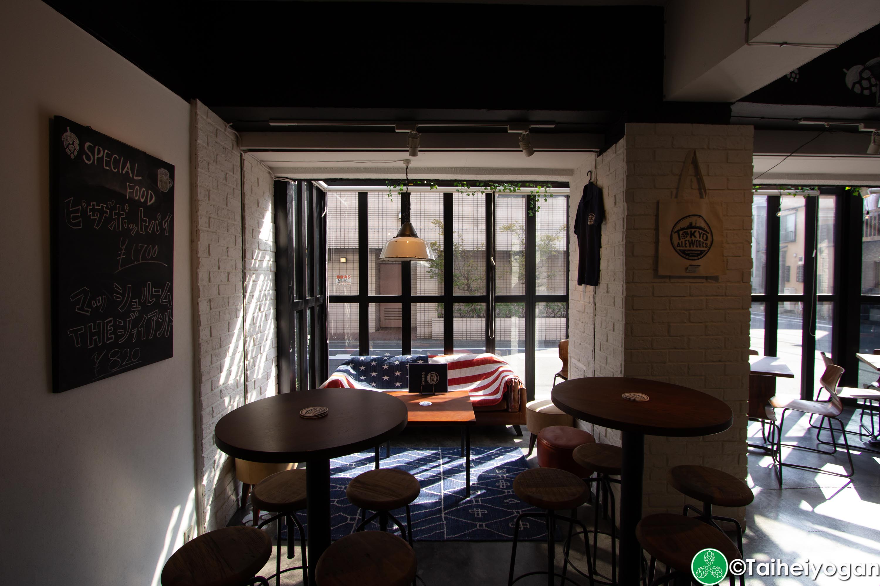 Tokyo Aleworks Taproom - Interior - Tables