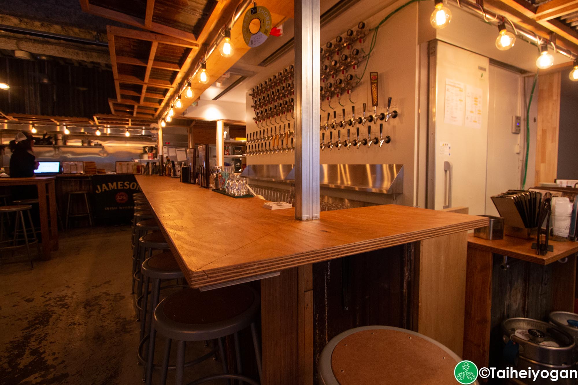 Ibrew (Akihabara-秋葉原) - Interior - Bar Counter