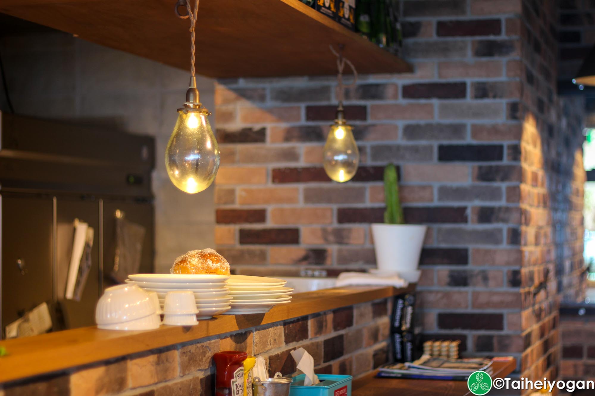 Chatan Burger Base Atabii's - Interior - Counter