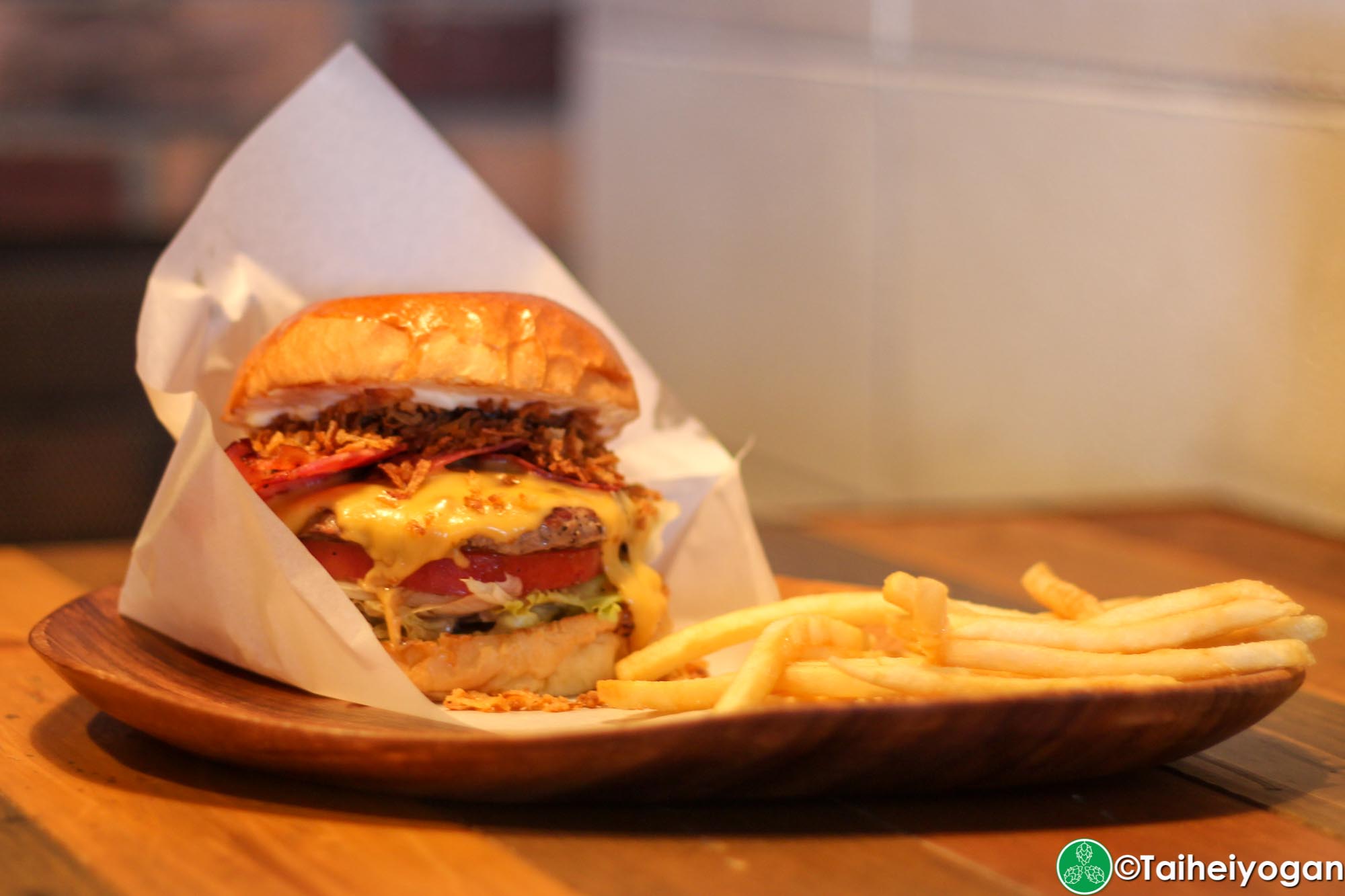 Chatan Burger Base Atabii's - Menu - Neo Bacon Cheeseburger