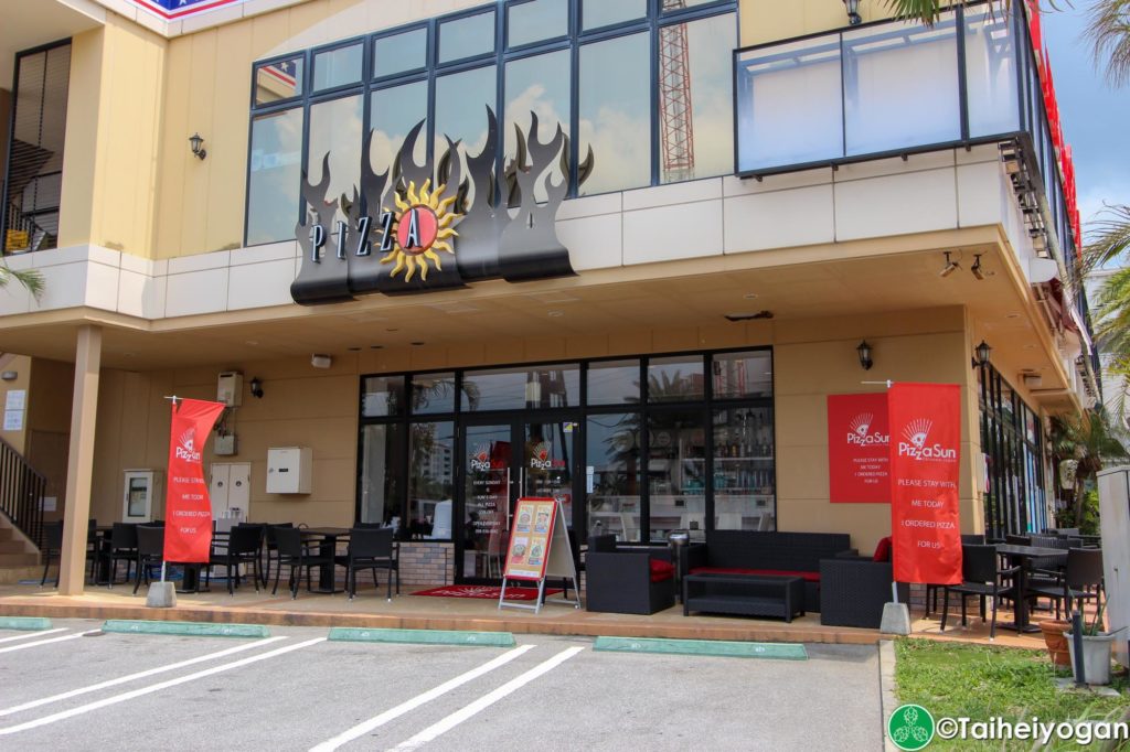 Pizza Sun Okinawa - Entrance