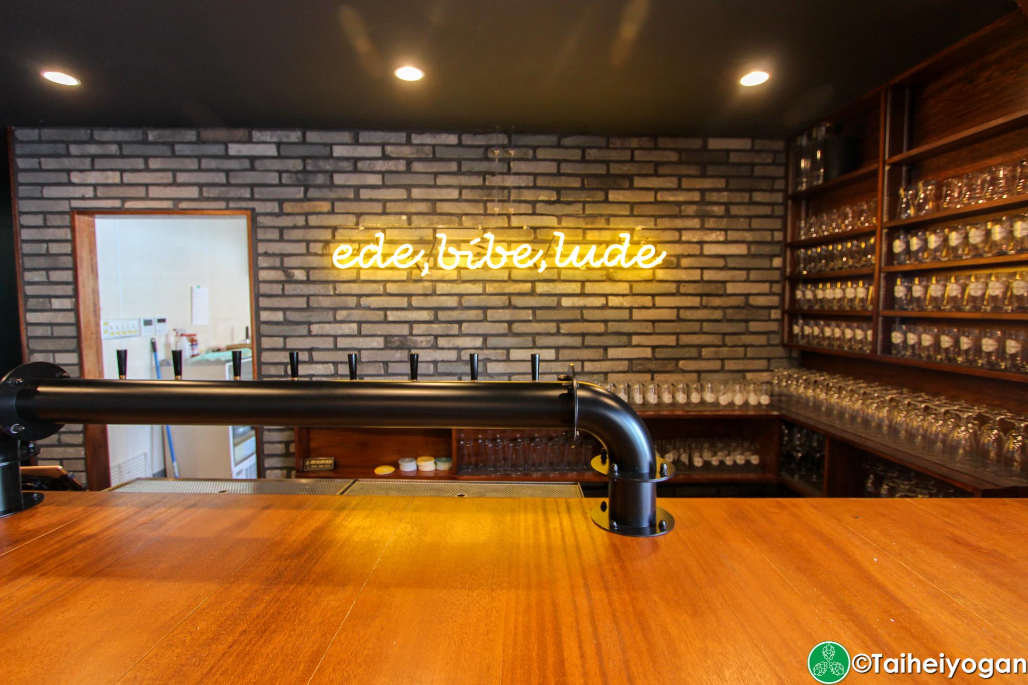 Ukishima Brewery Taproom - Interior - Beer Taps