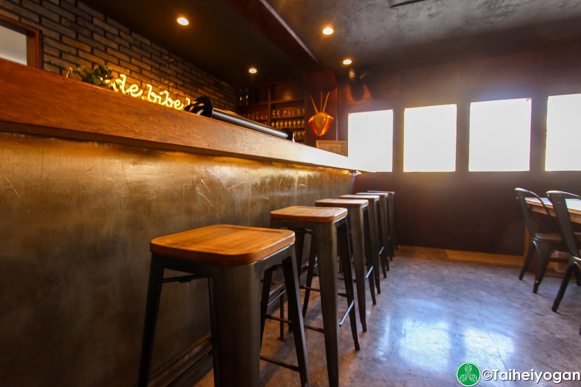 Ukishima Brewery Taproom - Interior - Bar