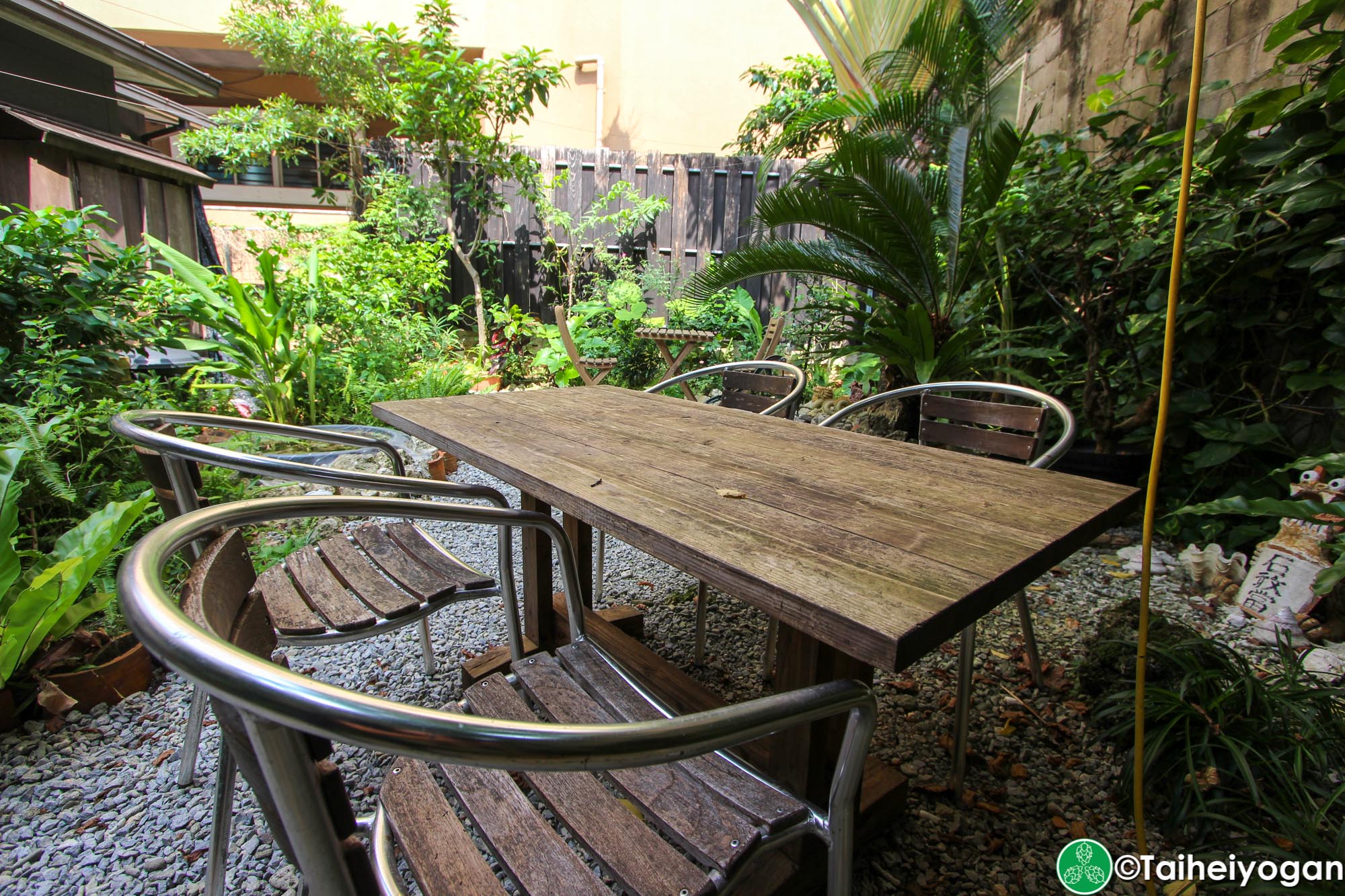 Ukishima Garden - Outdoor Garden Seating