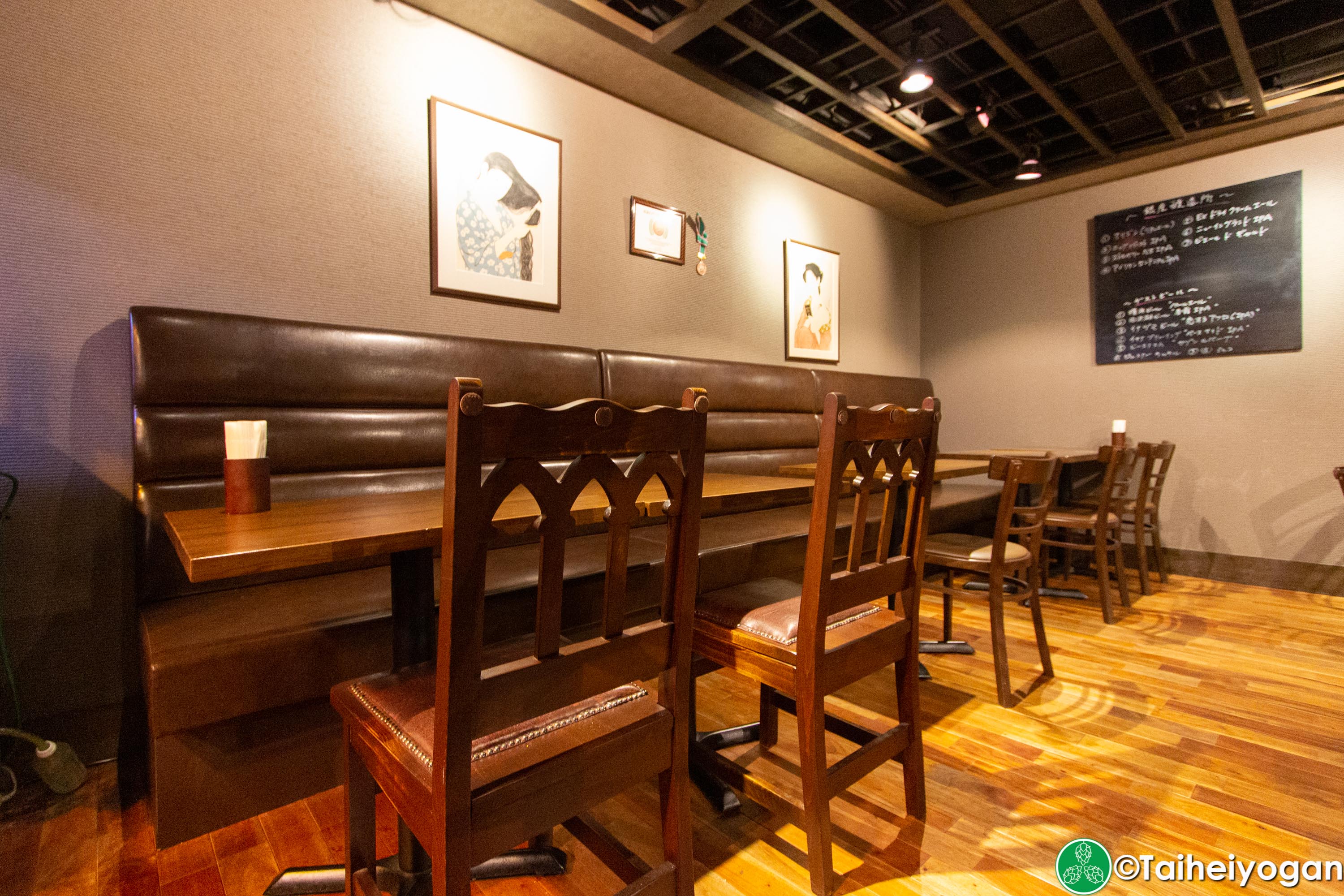 Brewin Bar Monde (主水) - Interior - Tables