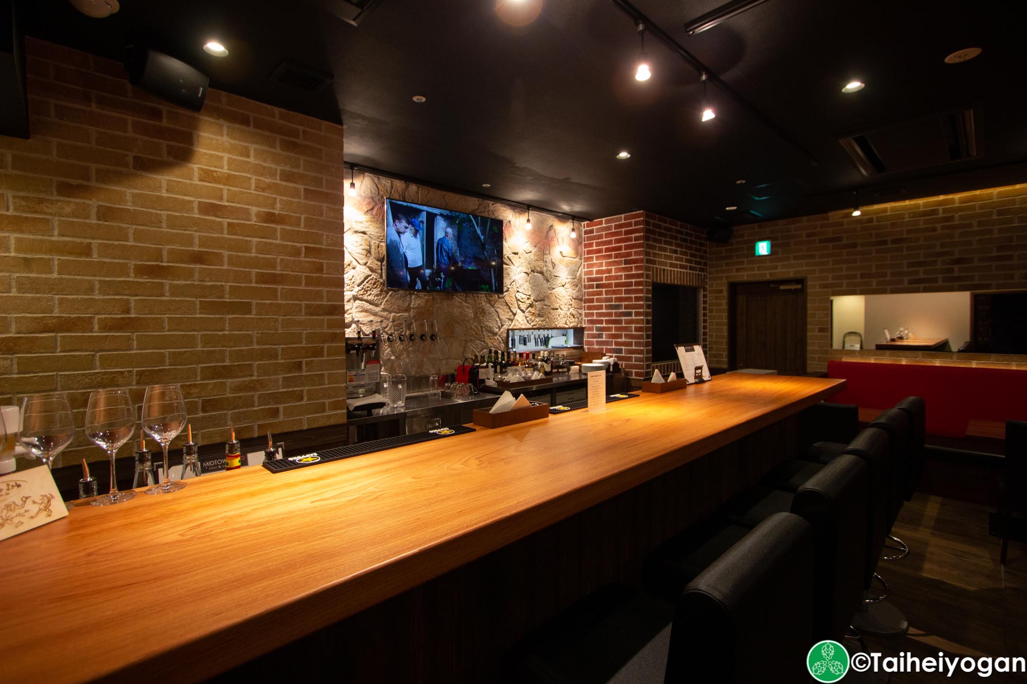 Midtown BBQ (Yokohama - 横浜店) - Interior - Bar