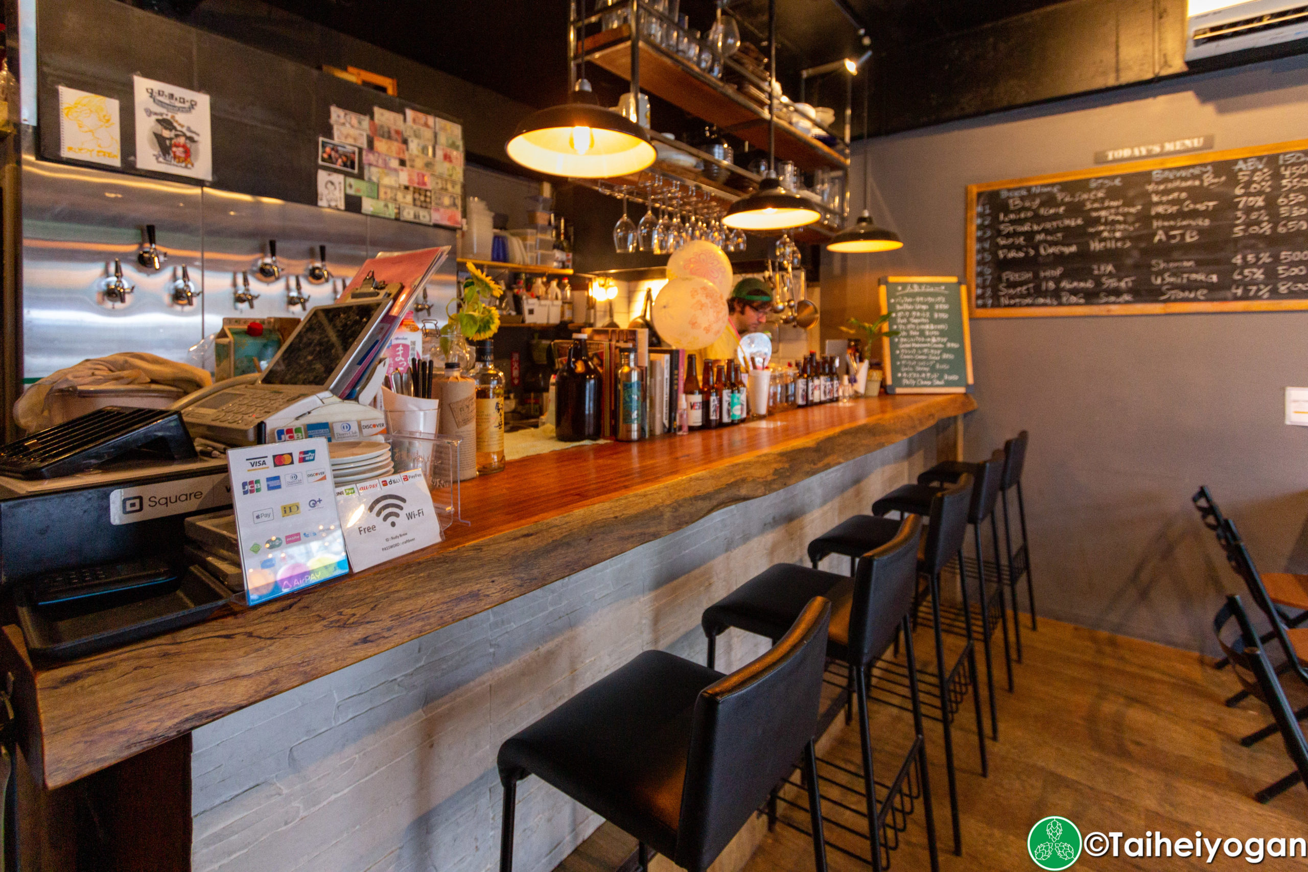 Rudy Brew - Interior - Bar Counter Seating