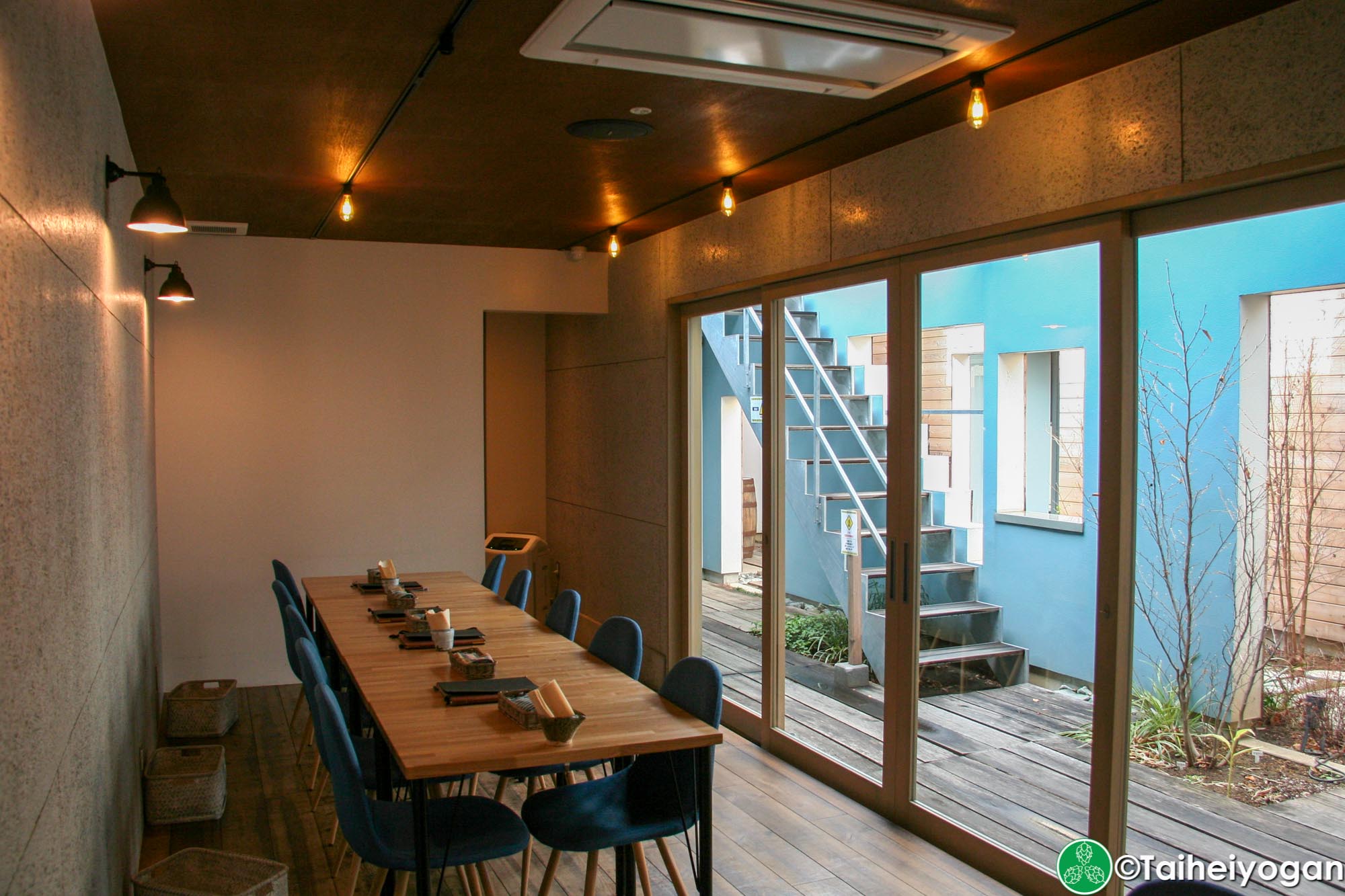 Kagoya Tasuku (籠屋たすく) - Interior - Tables