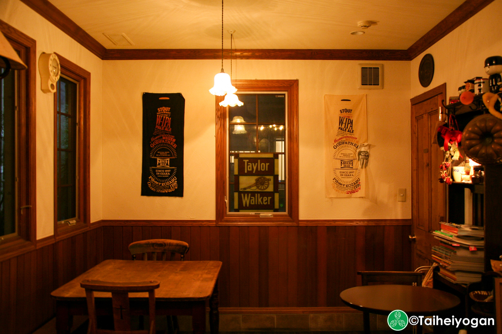 Cat & Cask Tavern - Interior - Table Seating