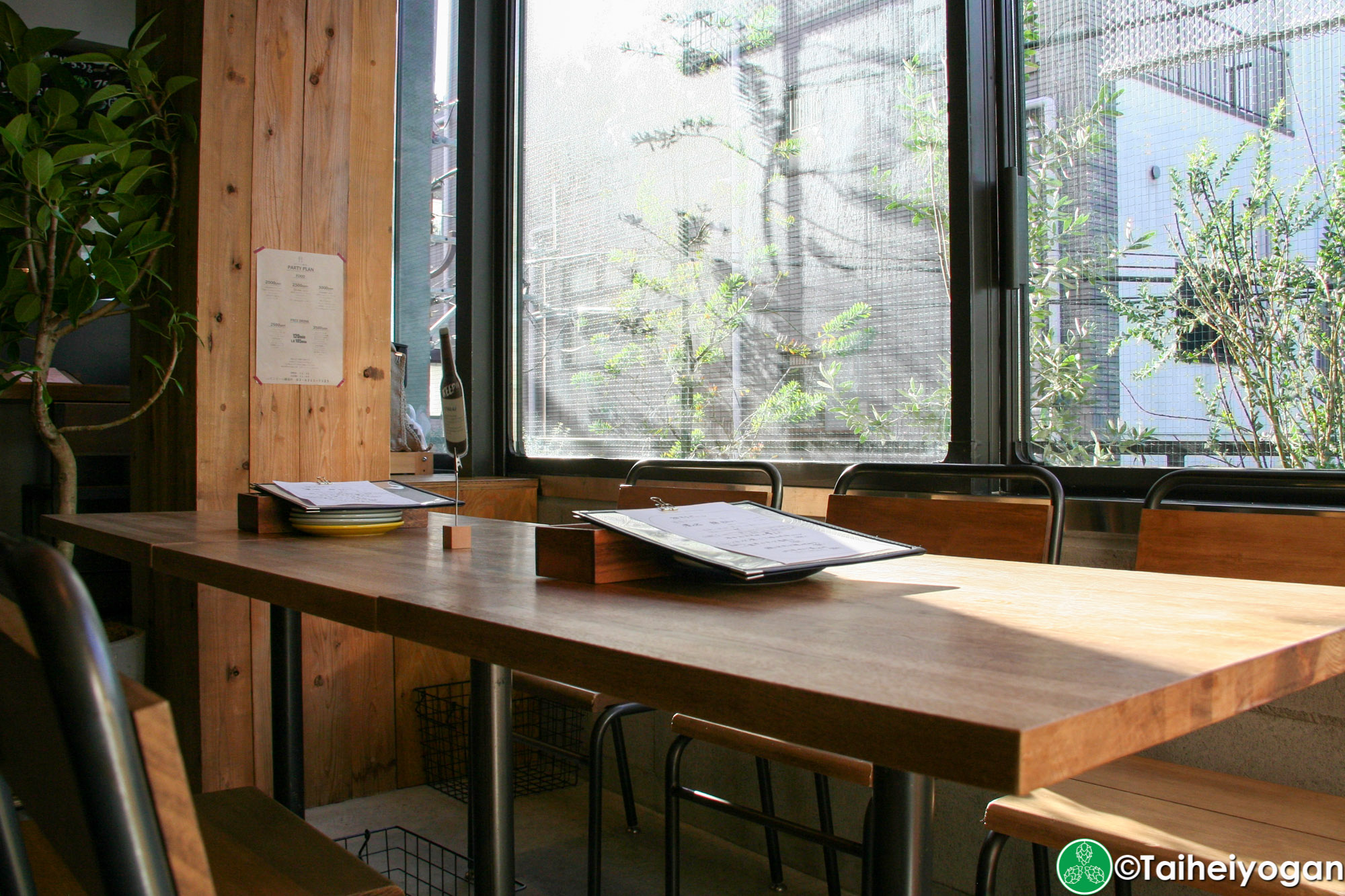 Futako Brewery - Interior - Table Seating
