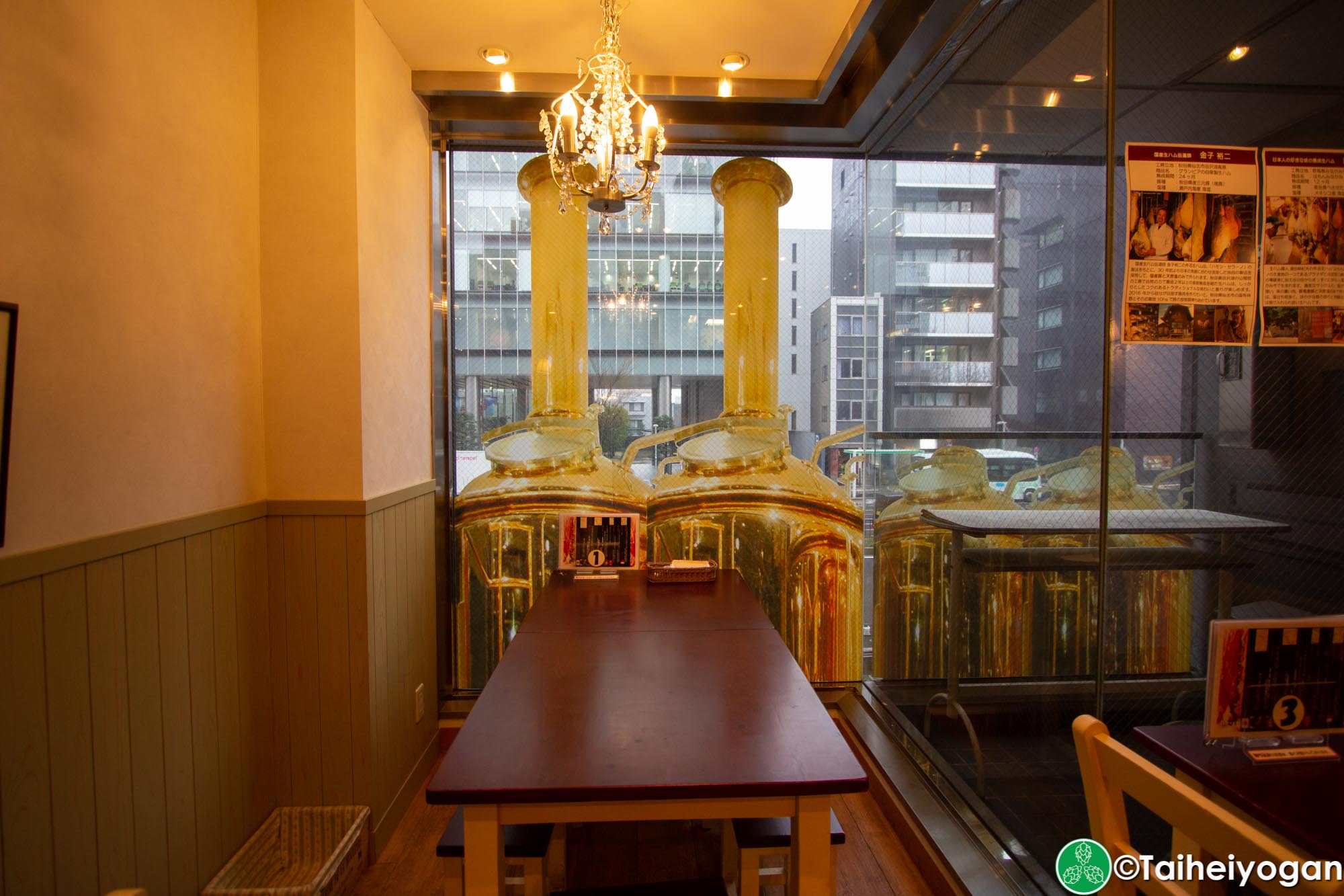 TDM 1874 Aoyama - Interior - 2F - Tables