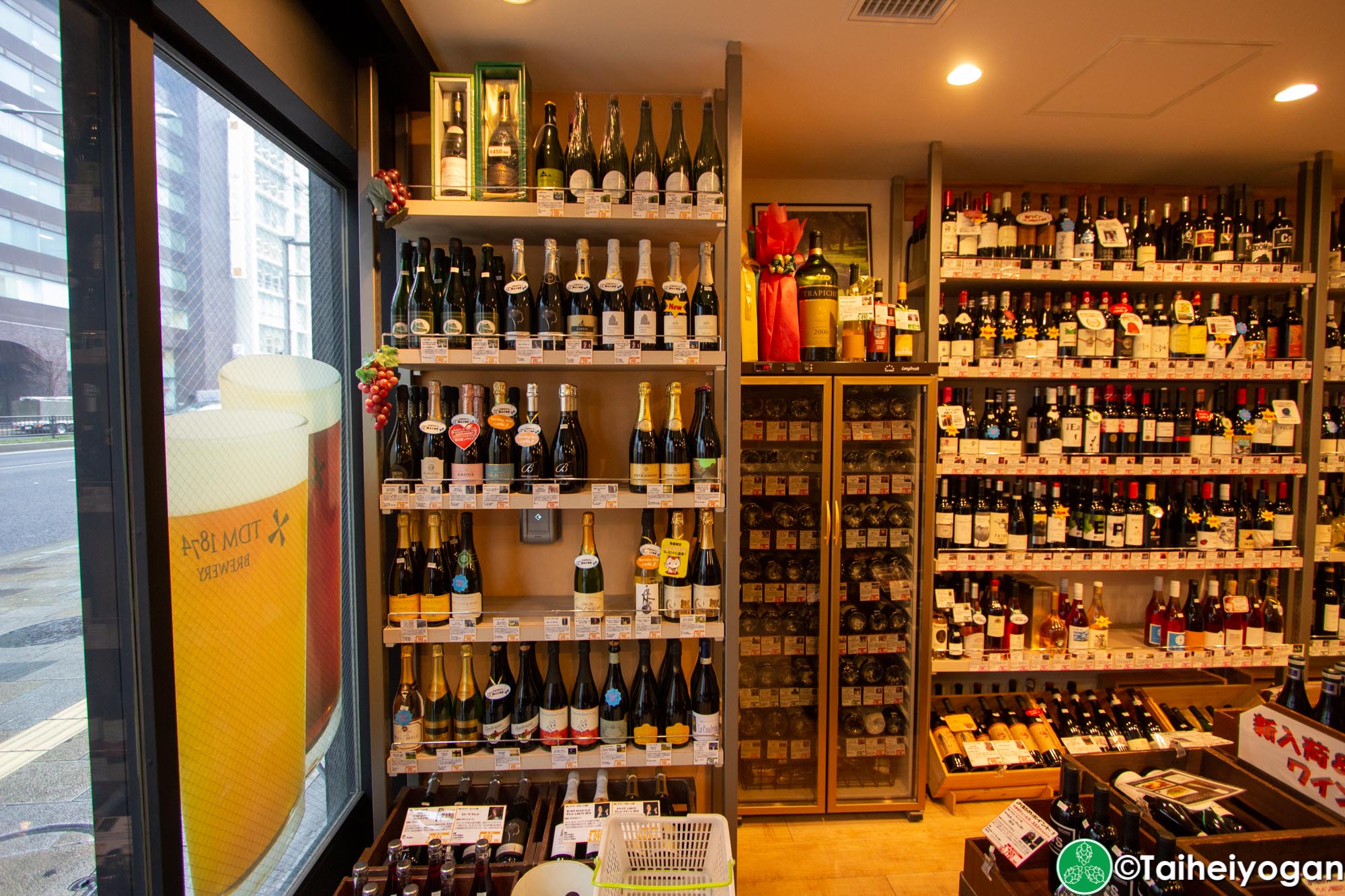 TDM 1874 Aoyama - Interior - 1F - Wine
