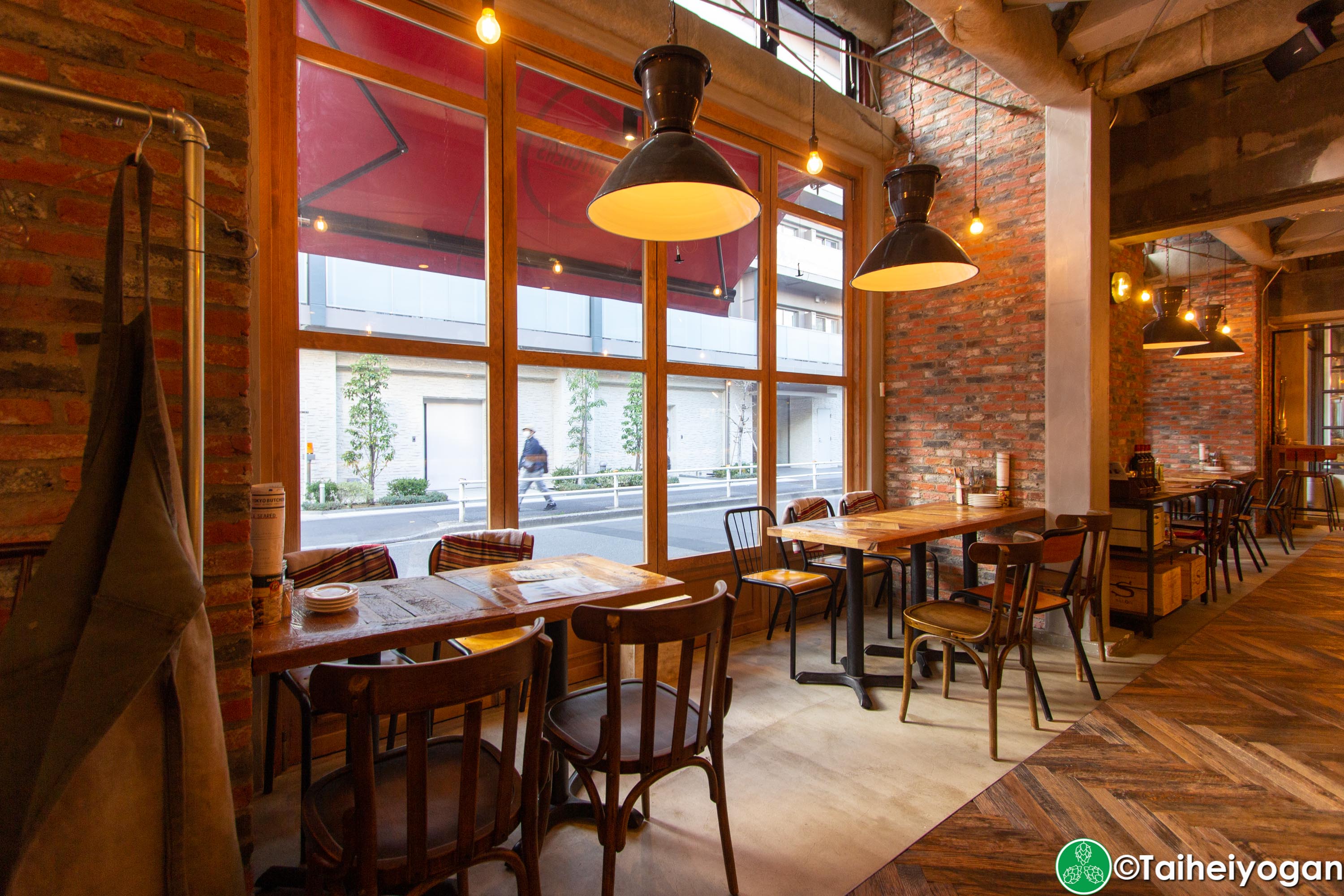 Tokyo Butchers & Okachi Beer Lab - Interior - Tables