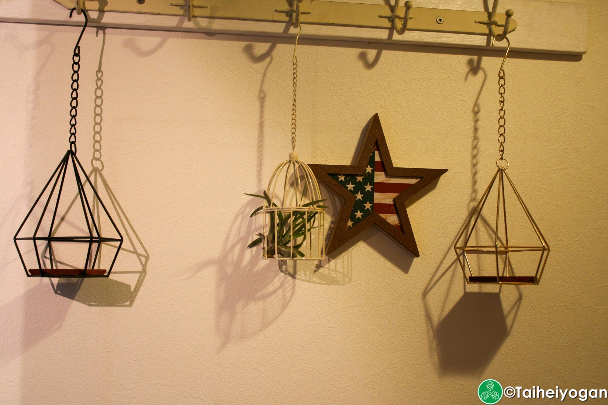 Carruba's - Interior - Decorations