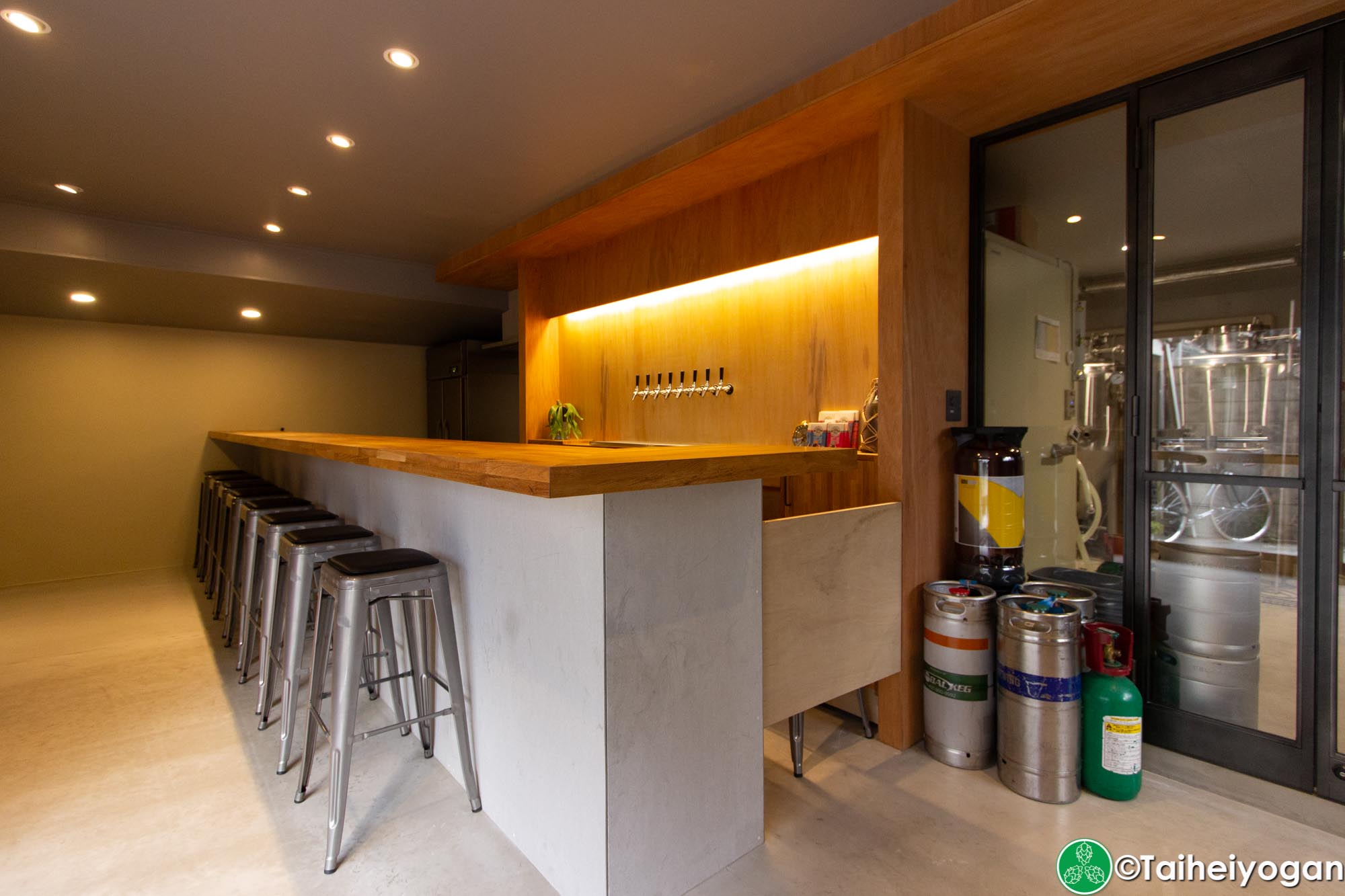 Folkways Brewing - Interior - Bar Counter