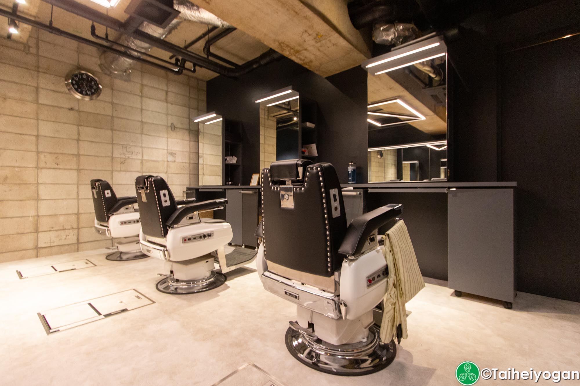 Frank's Barber and Beer Club - Interior - Barber Shop