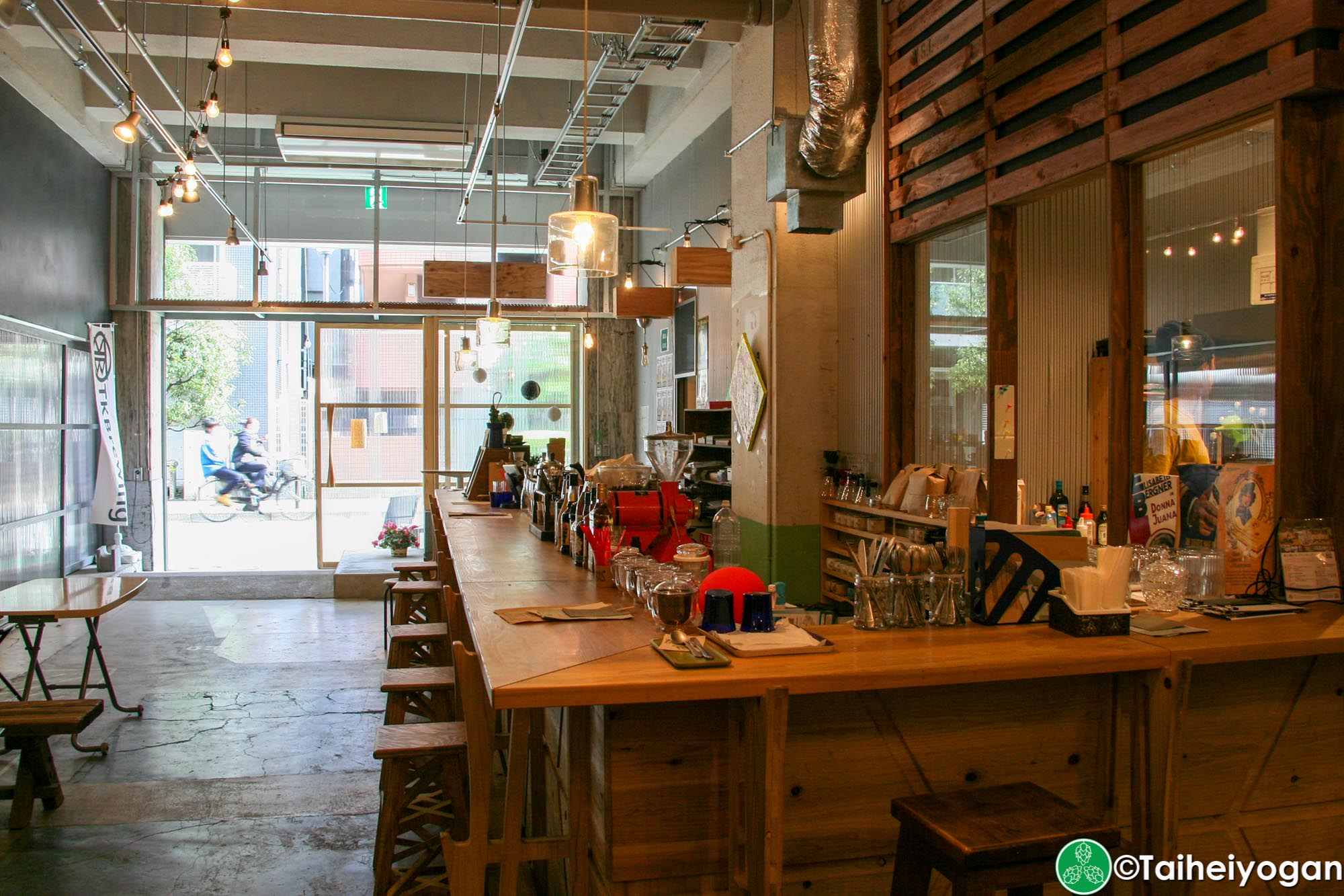 TKBrewing - Interior - Bar Area