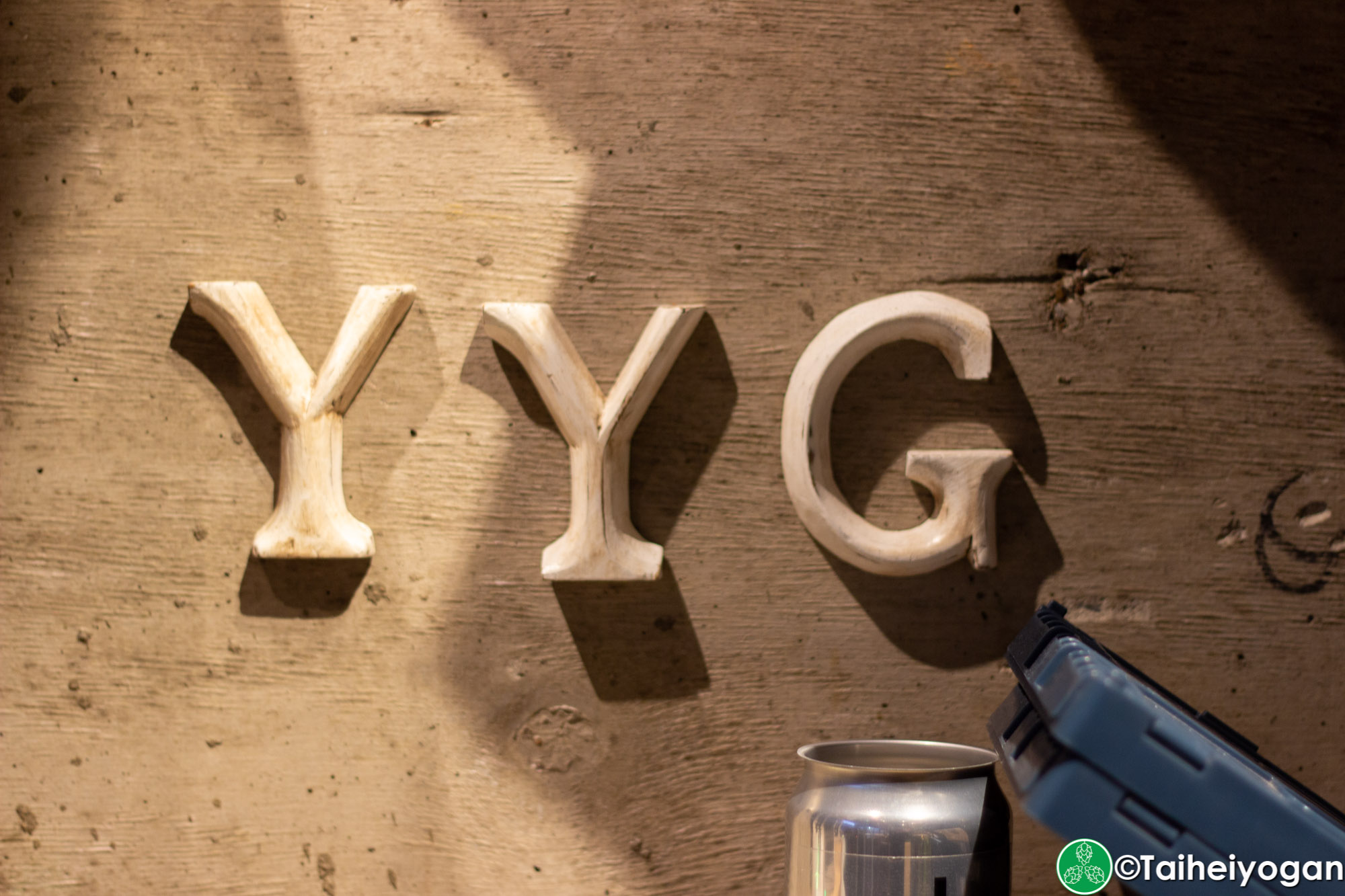 Y.Y.G. Factory - Interior - Merchandise