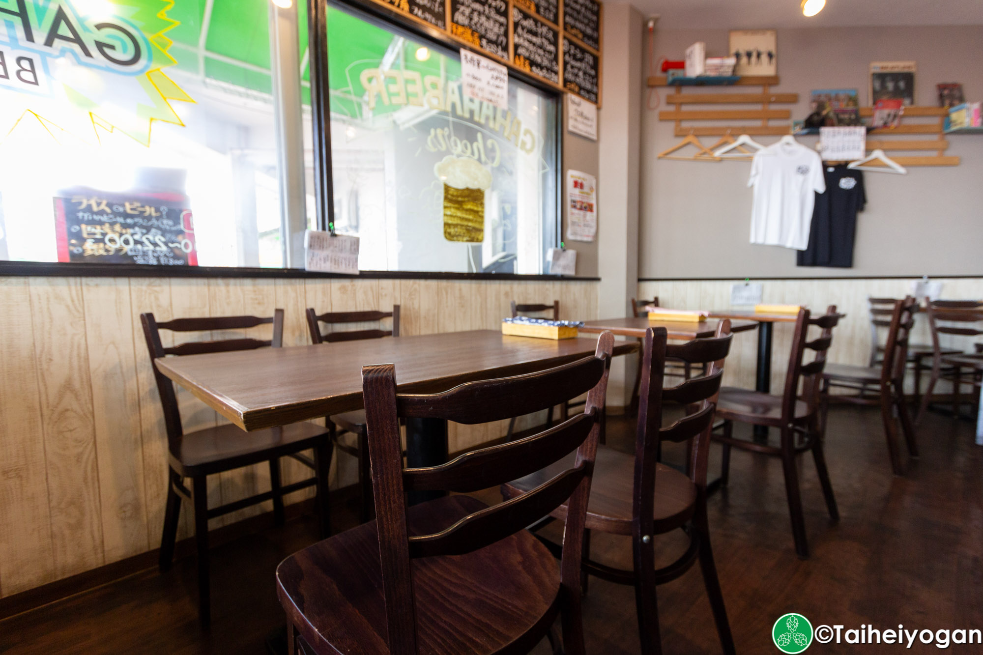 ガハハビール・Gahaha Beer - Interior - Table Seating