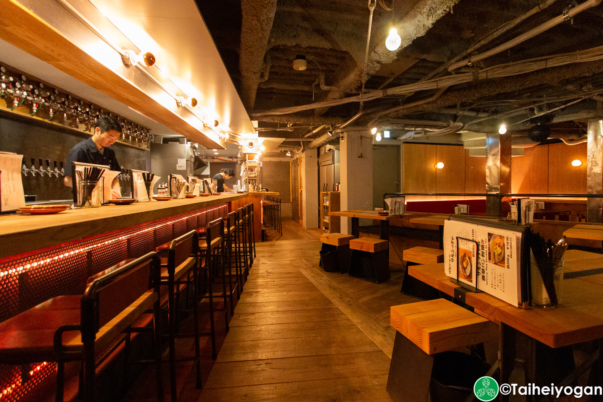 Craft Beer Bar Ibrew (恵比寿駅前店・Ebisu Ekimae) - Interior - Bar Counter