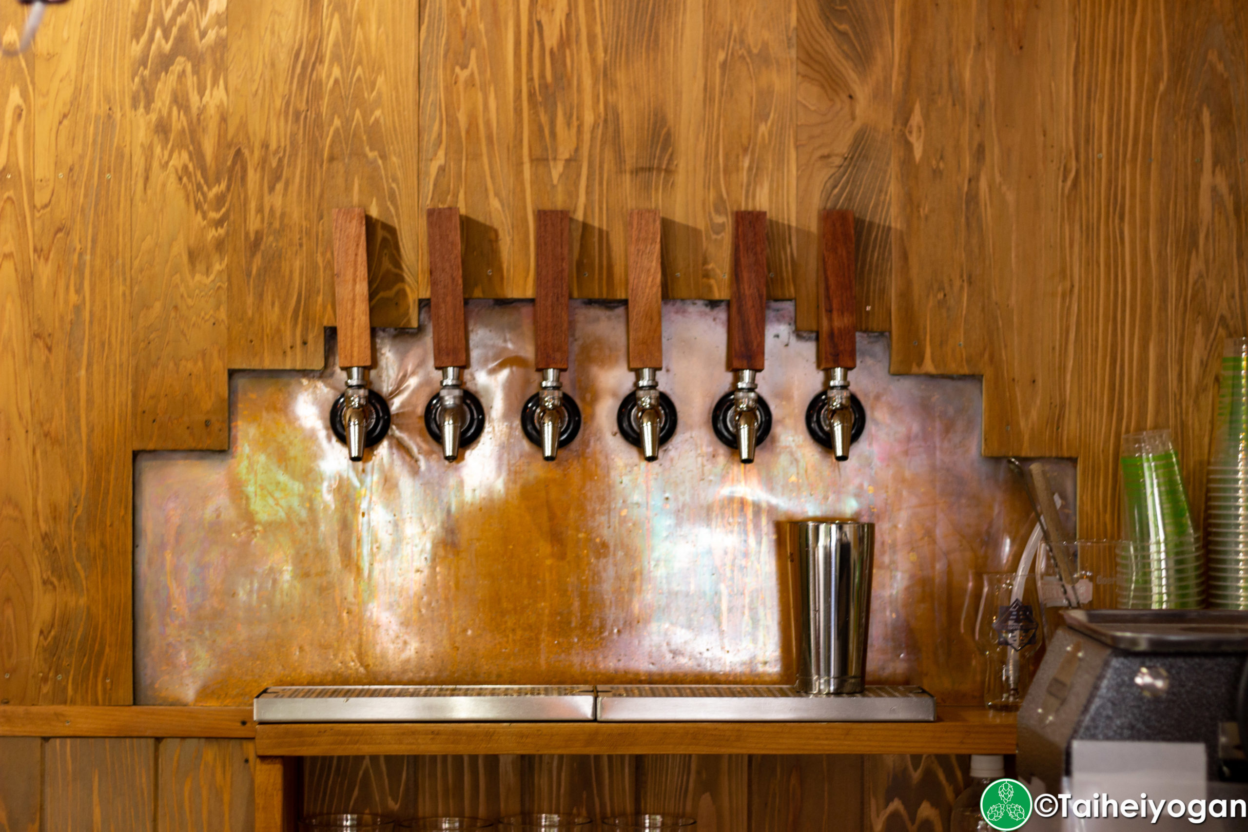クランクビール さかみちタップルーム・Cranc Beer Sakamichi Taproom - Interior - Craft Beer Taps