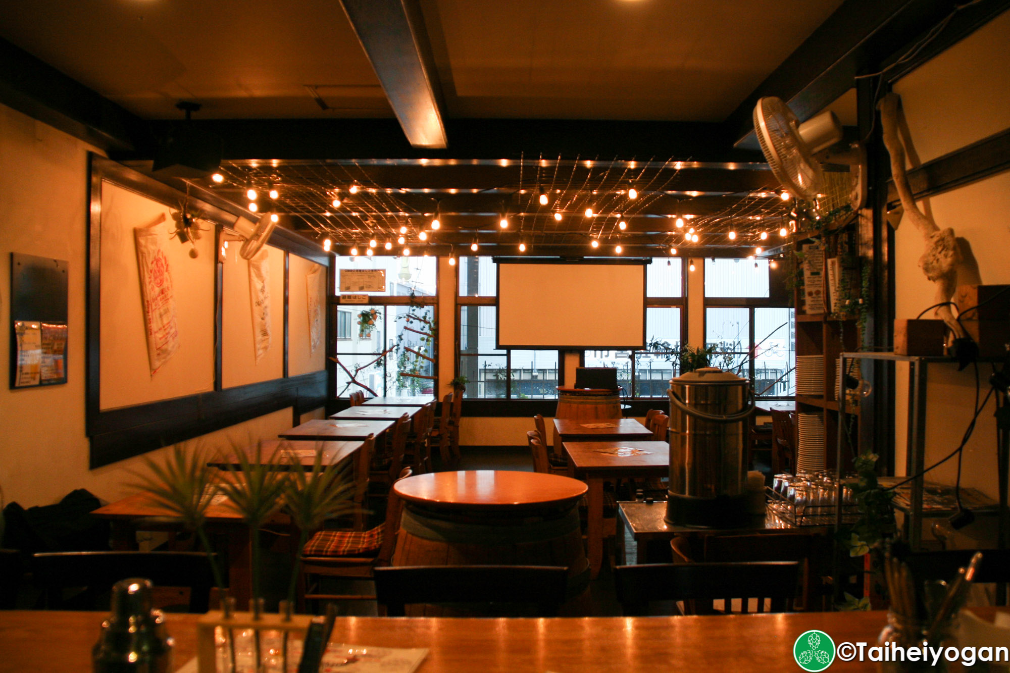 Hops & Herbs - Interior - Table Seating