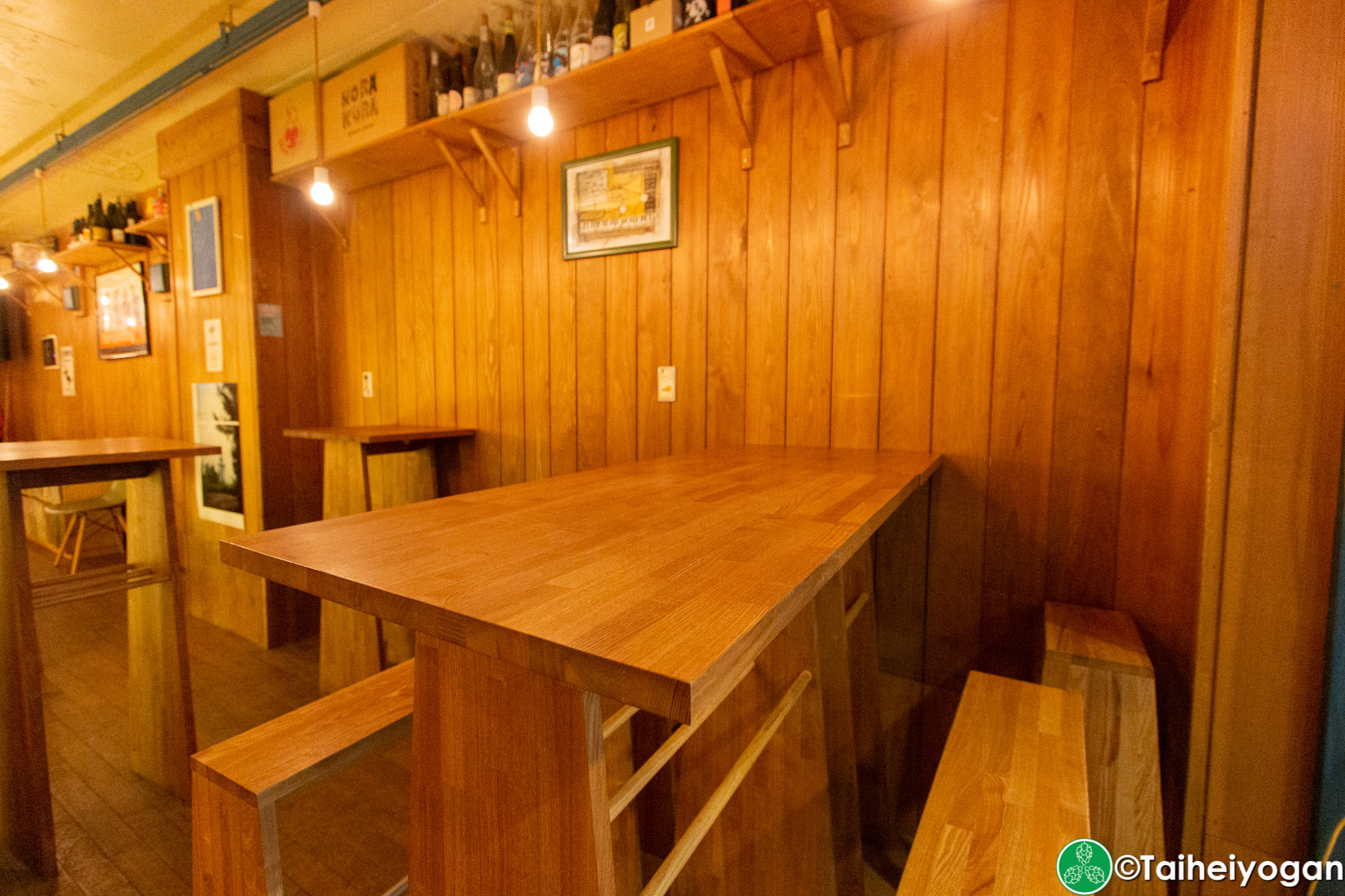 Melobar - Interior - Table Seating