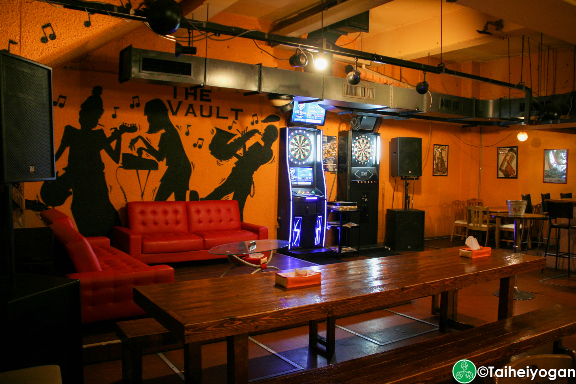 The Vault - Interior - Couch Seating