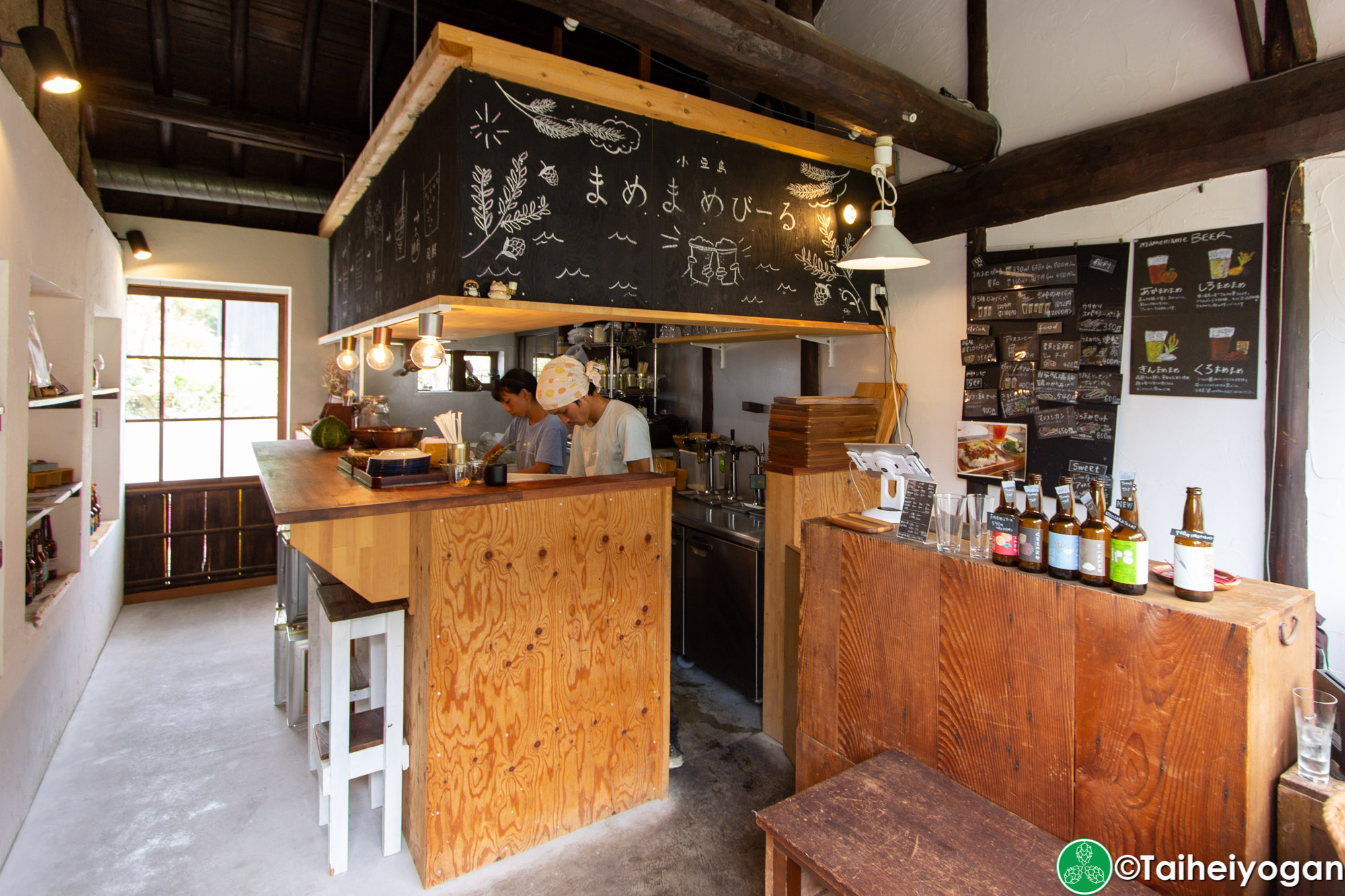 まめまめびーる・Mame Mame Beer - Interior - Main Shop - Bar Counter