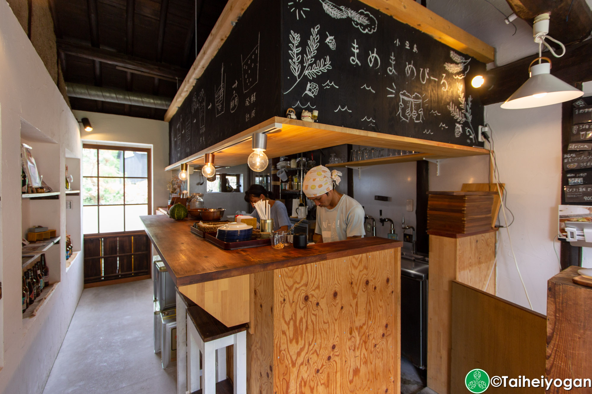 まめまめびーる・Mame Mame Beer - Interior - Main Shop - Bar Counter